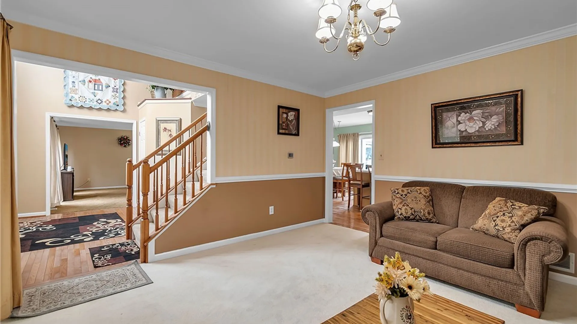 Property at 41 Creekwood Drive, Lancaster, NY 14086 7