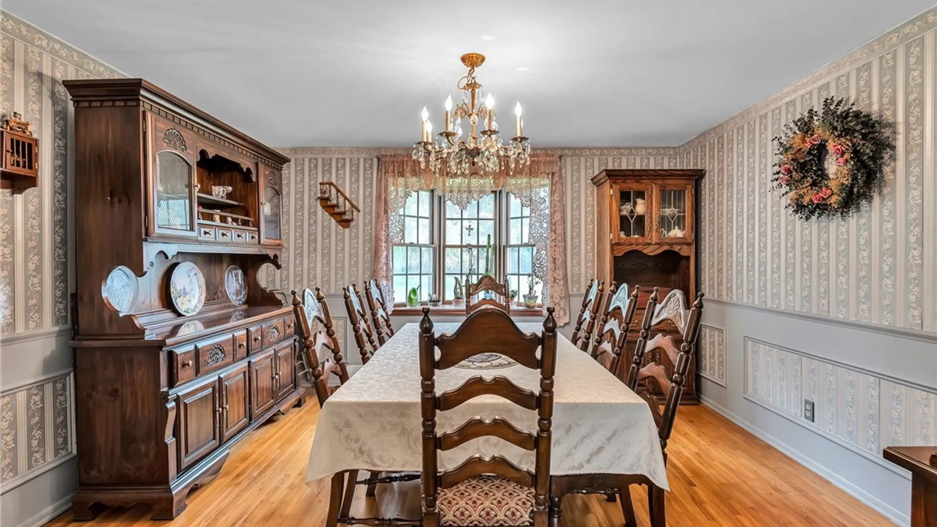 Property at 76 Villa Maria Road, West Seneca, NY 14224 10