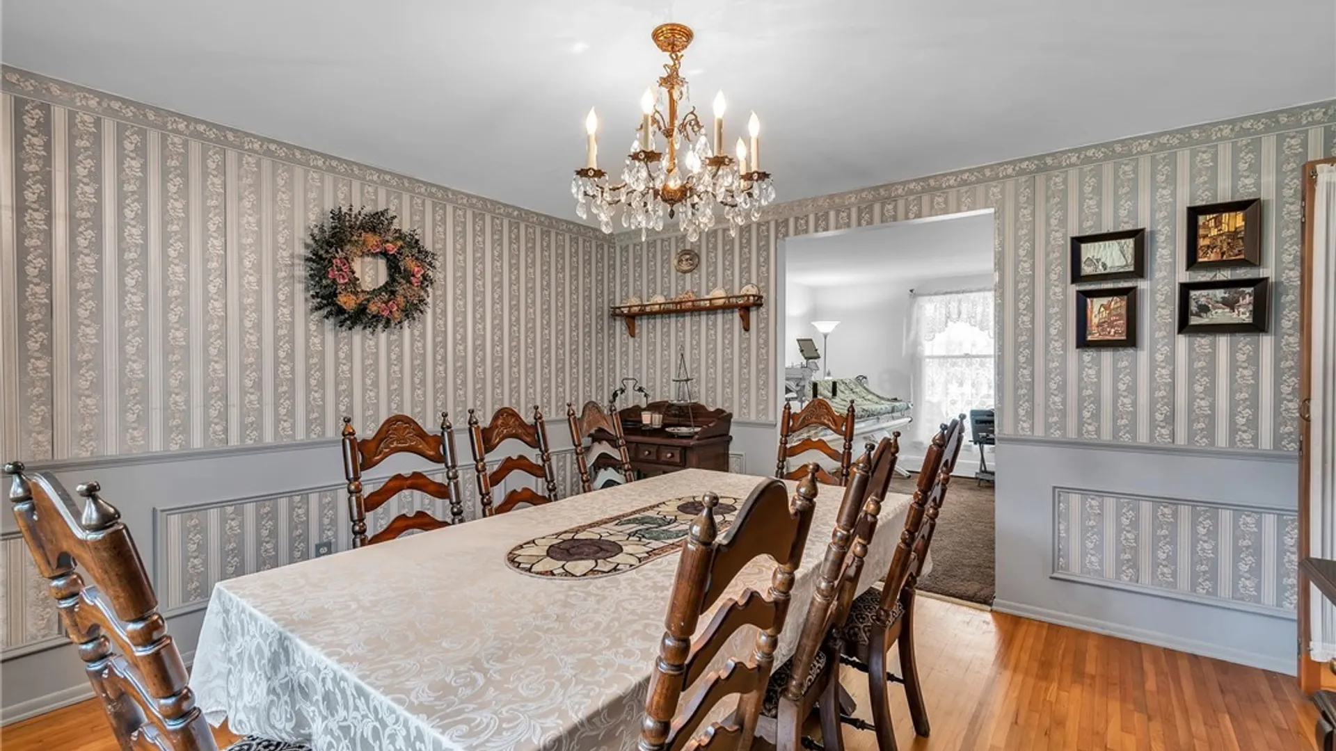 Property at 76 Villa Maria Road, West Seneca, NY 14224 12