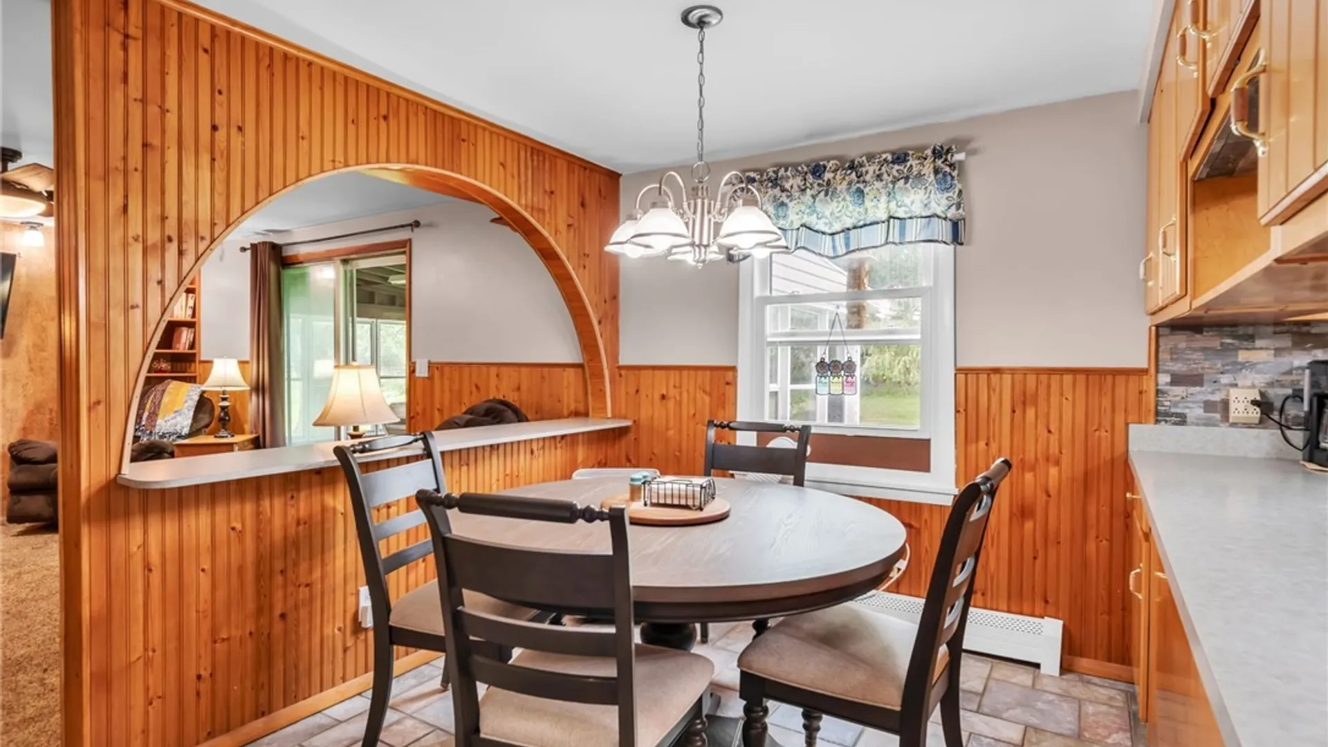 Property at 76 Villa Maria Road, West Seneca, NY 14224 18