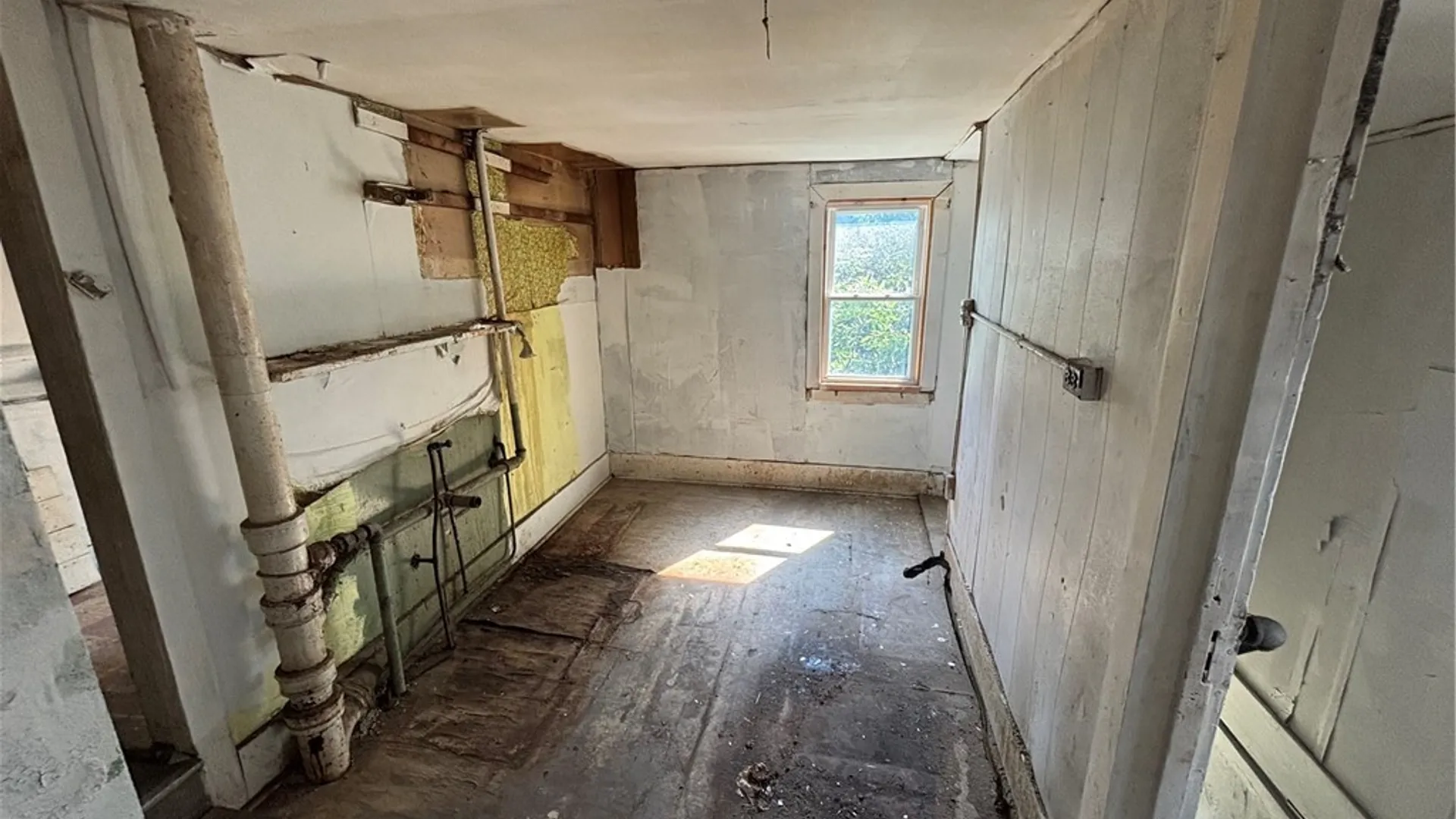 Property at 211 E Whitesboro Street, Rome, NY 13440 24
