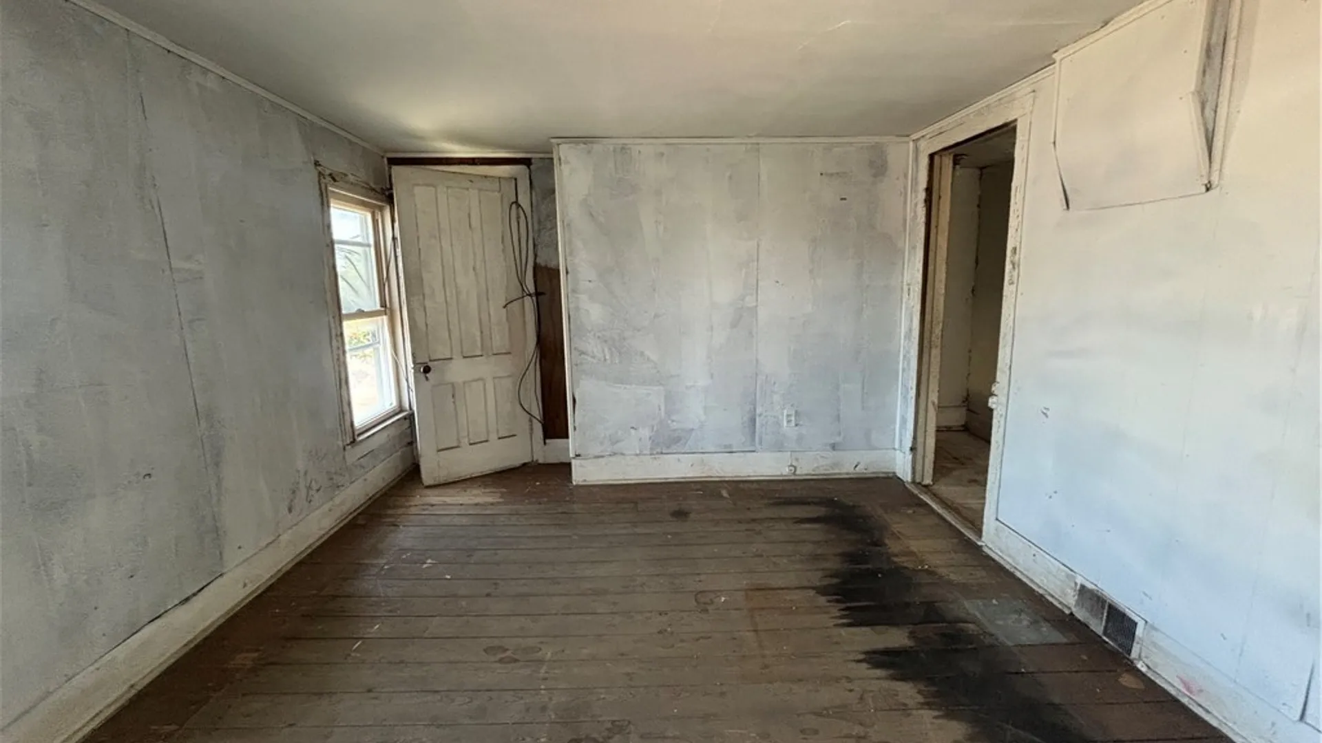 Property at 211 E Whitesboro Street, Rome, NY 13440 30