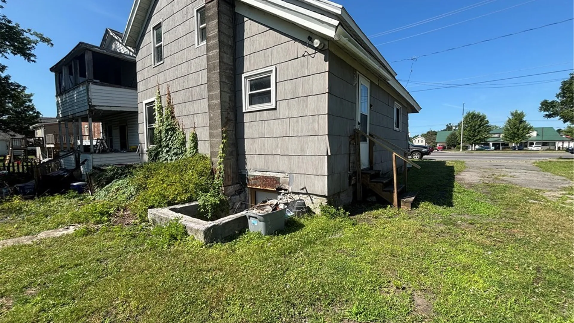 Property at 211 E Whitesboro Street, Rome, NY 13440 4