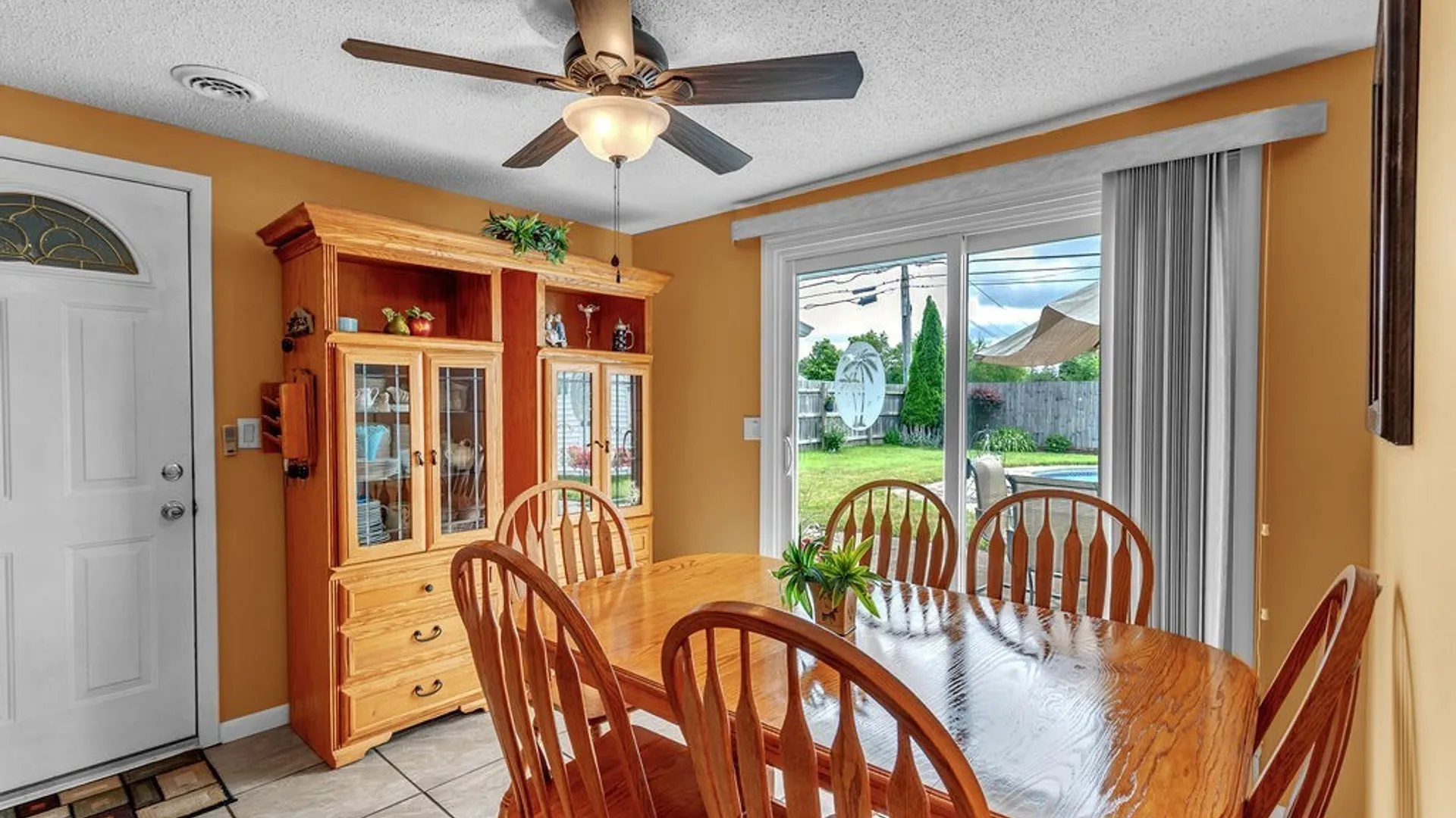 Property at 137 Burnside Drive, Tonawanda, NY 14150 10