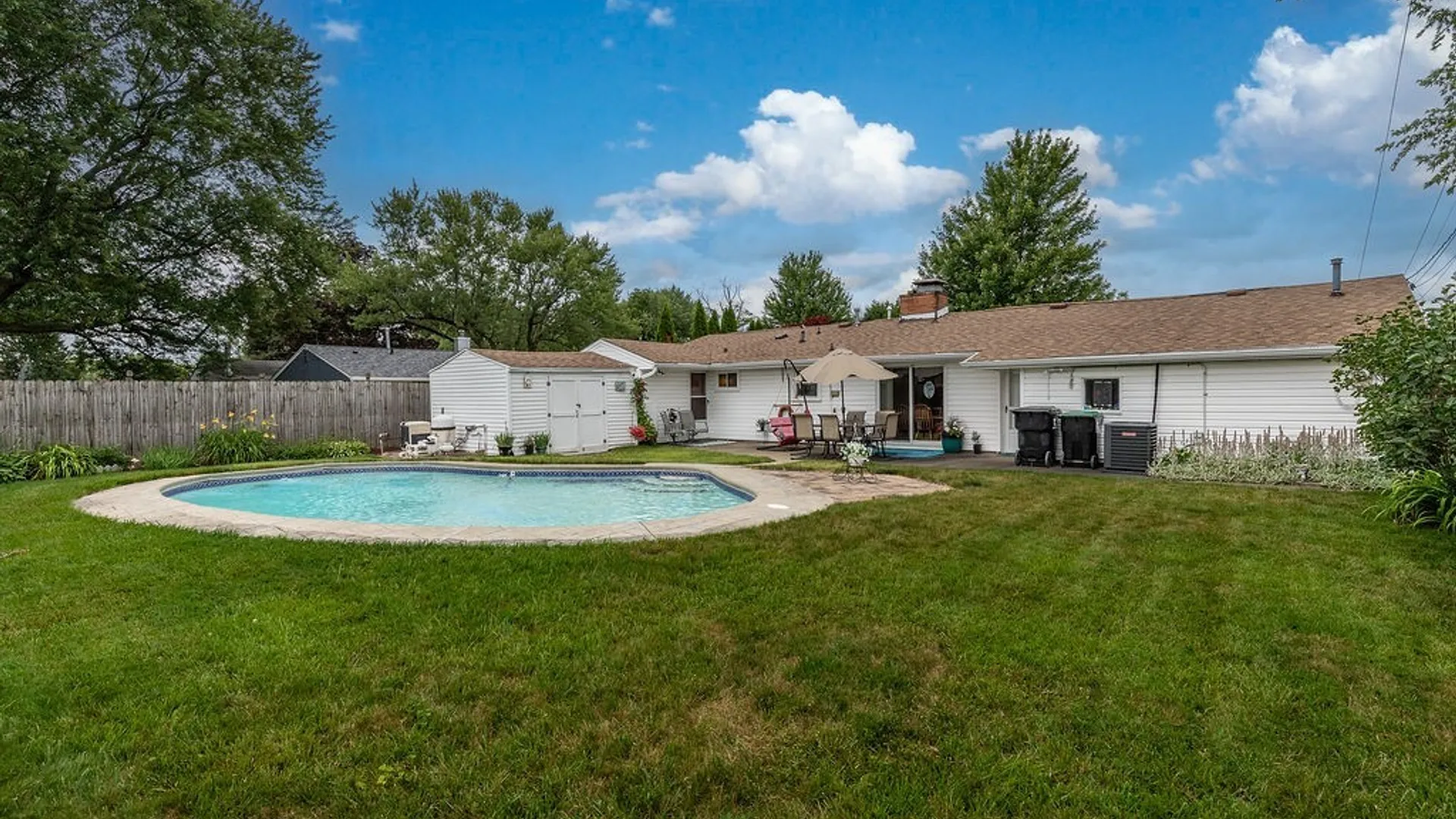 Property at 137 Burnside Drive, Tonawanda, NY 14150 41