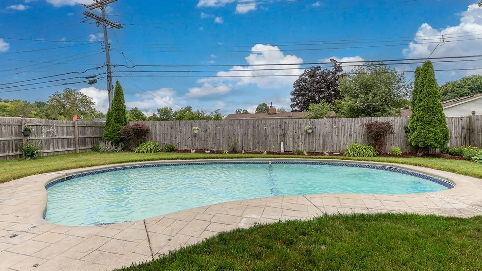 Property at 137 Burnside Drive, Tonawanda, NY 14150 43