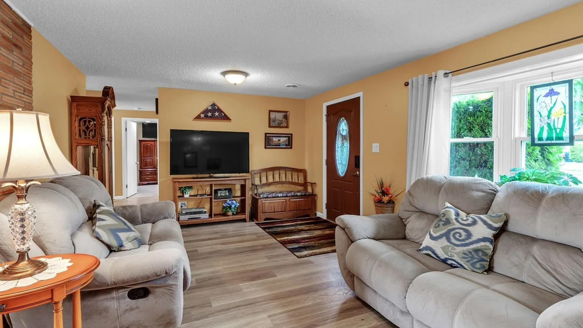 Property at 137 Burnside Drive, Tonawanda, NY 14150 5
