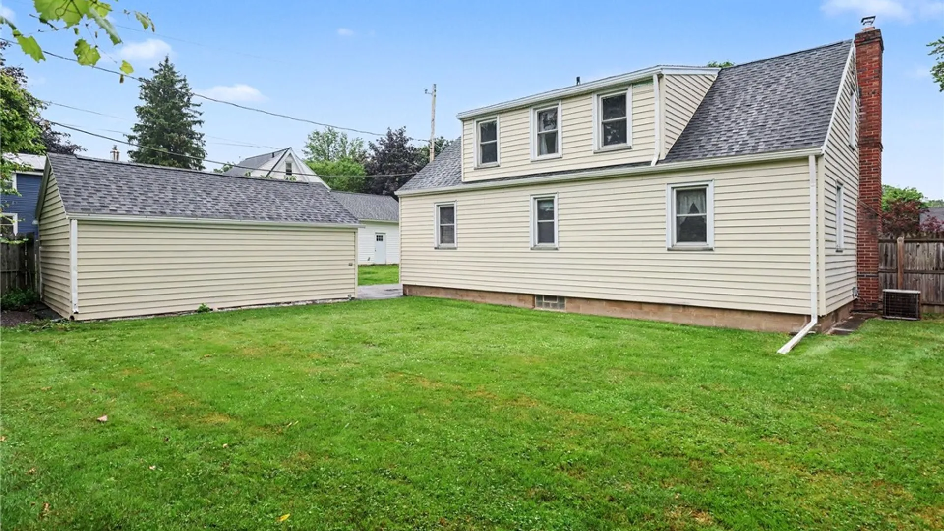 Property at 765 S Grosvenor Road, Brighton, NY 14618 24