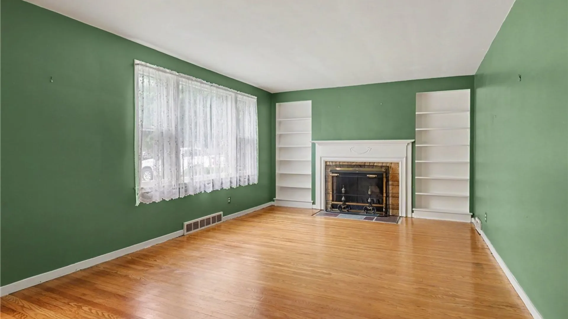 Property at 765 S Grosvenor Road, Brighton, NY 14618 3