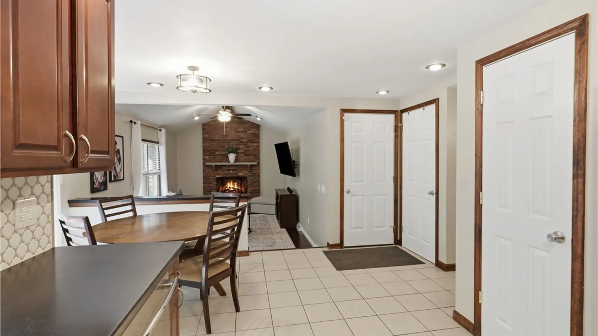 Property at 192 Greengage Circle, Amherst, NY 14051 16