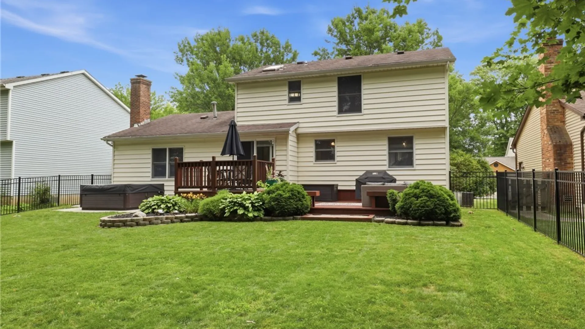 Property at 192 Greengage Circle, Amherst, NY 14051 37
