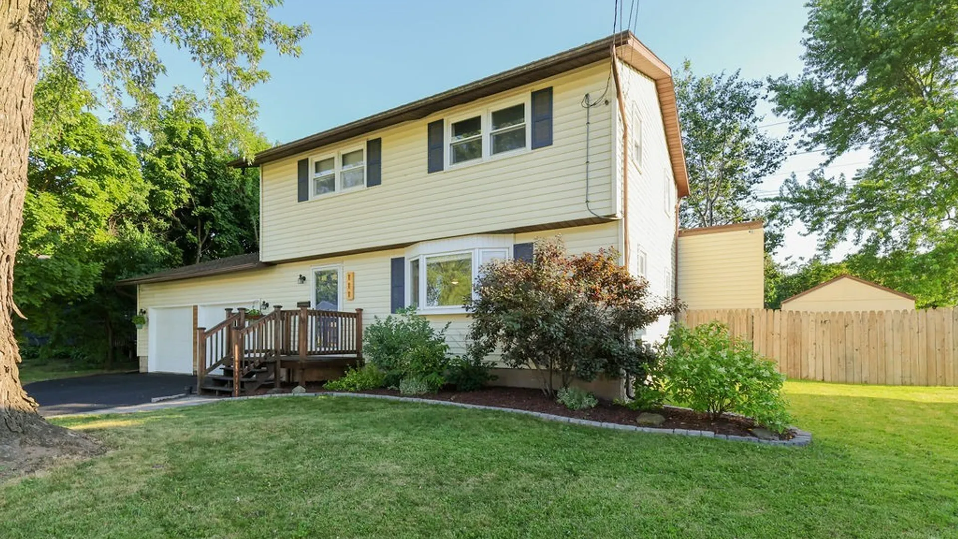 Property at 111 Longdon Lane, Salina, NY 13212 3