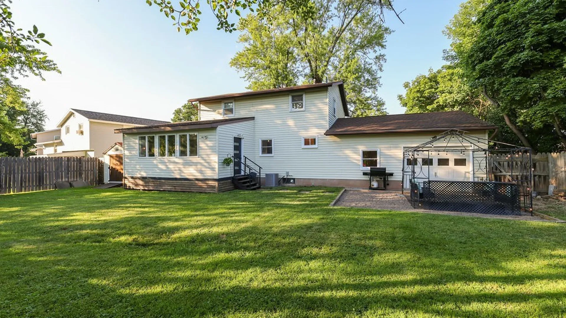 Property at 111 Longdon Lane, Salina, NY 13212 49