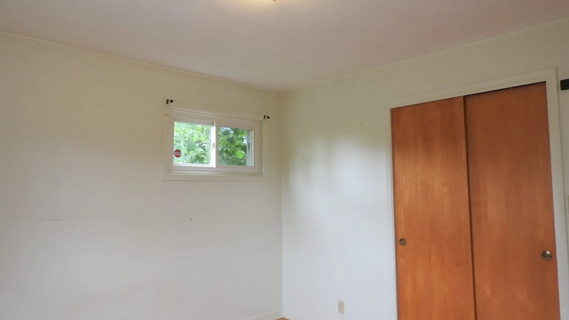 Property at 504 Hillsboro Parkway, Syracuse, NY 13214 14