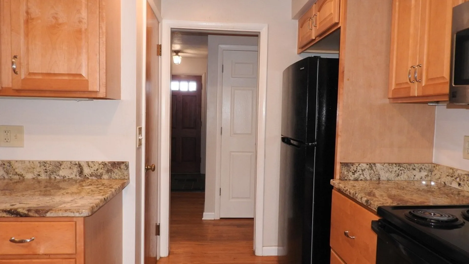 Property at 504 Hillsboro Parkway, Syracuse, NY 13214 7