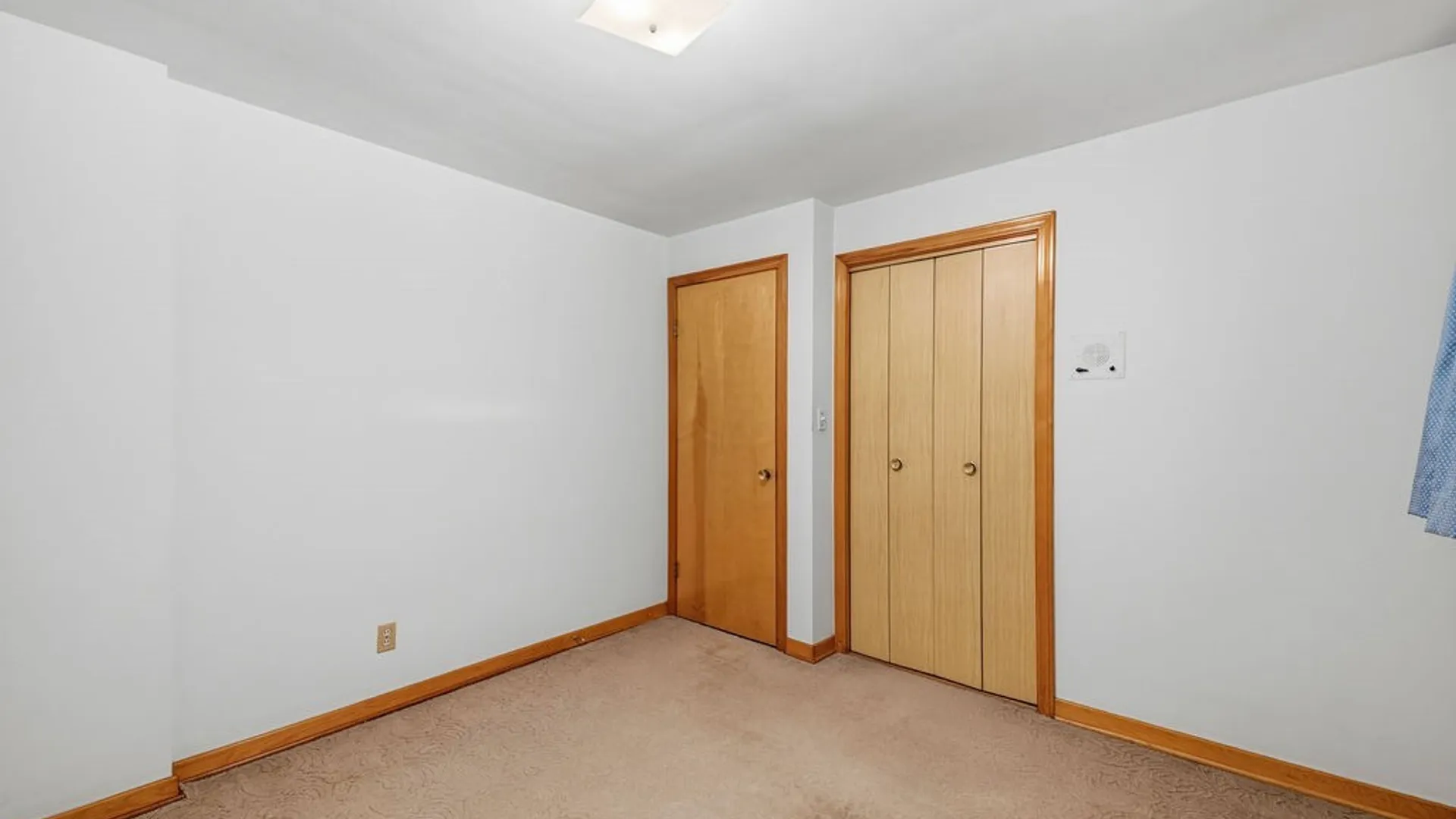 Property at 27 Dennis Lane, Cheektowaga, NY 14227 17