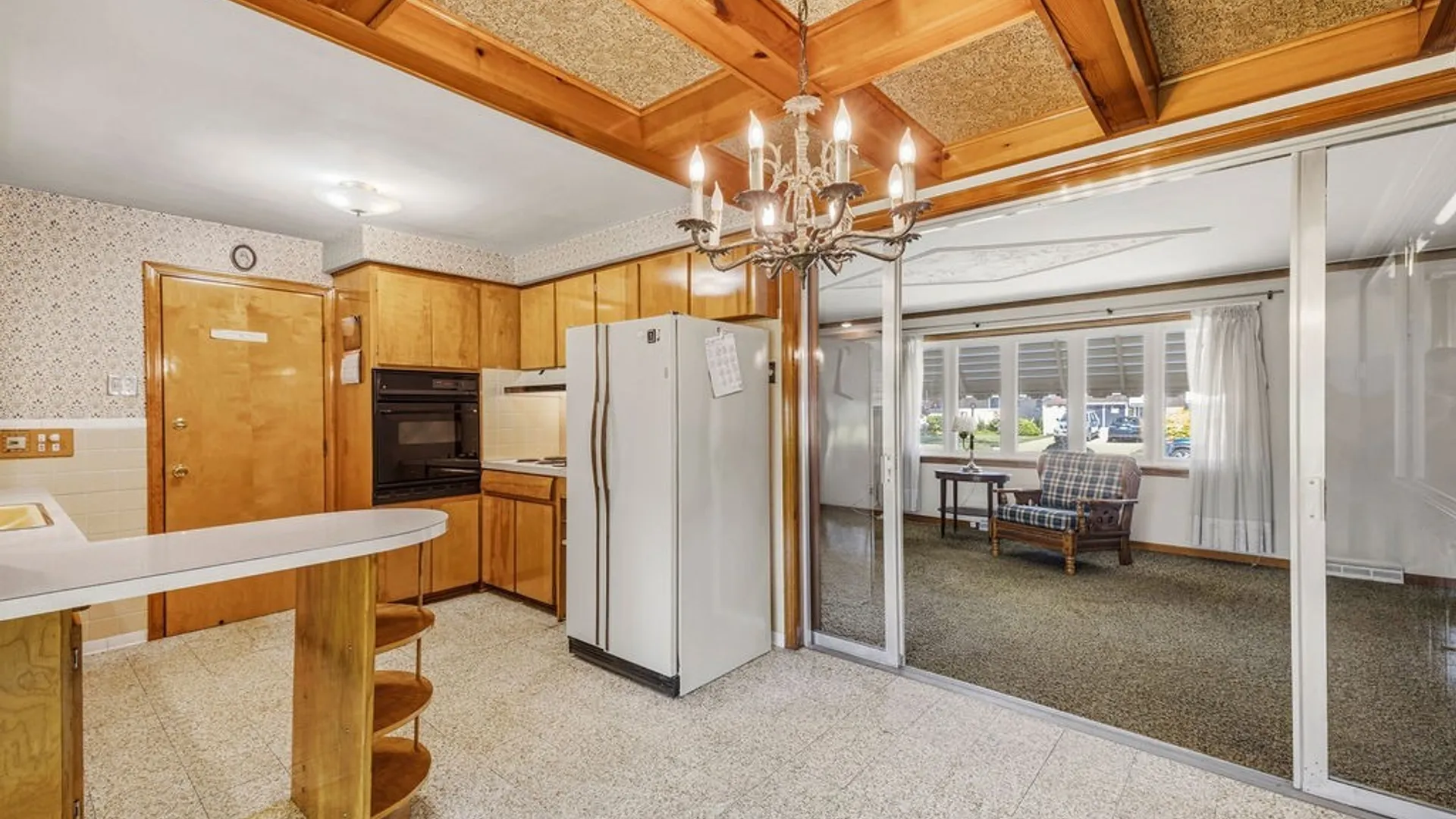 Property at 27 Dennis Lane, Cheektowaga, NY 14227 8