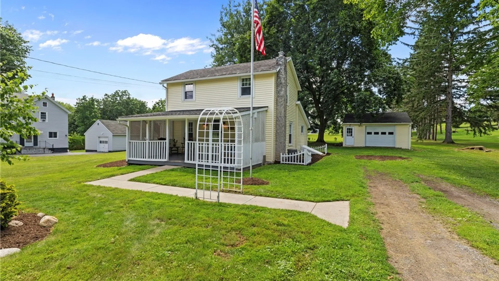 Property at 586 Stump Road, Skaneateles, NY 13153 2