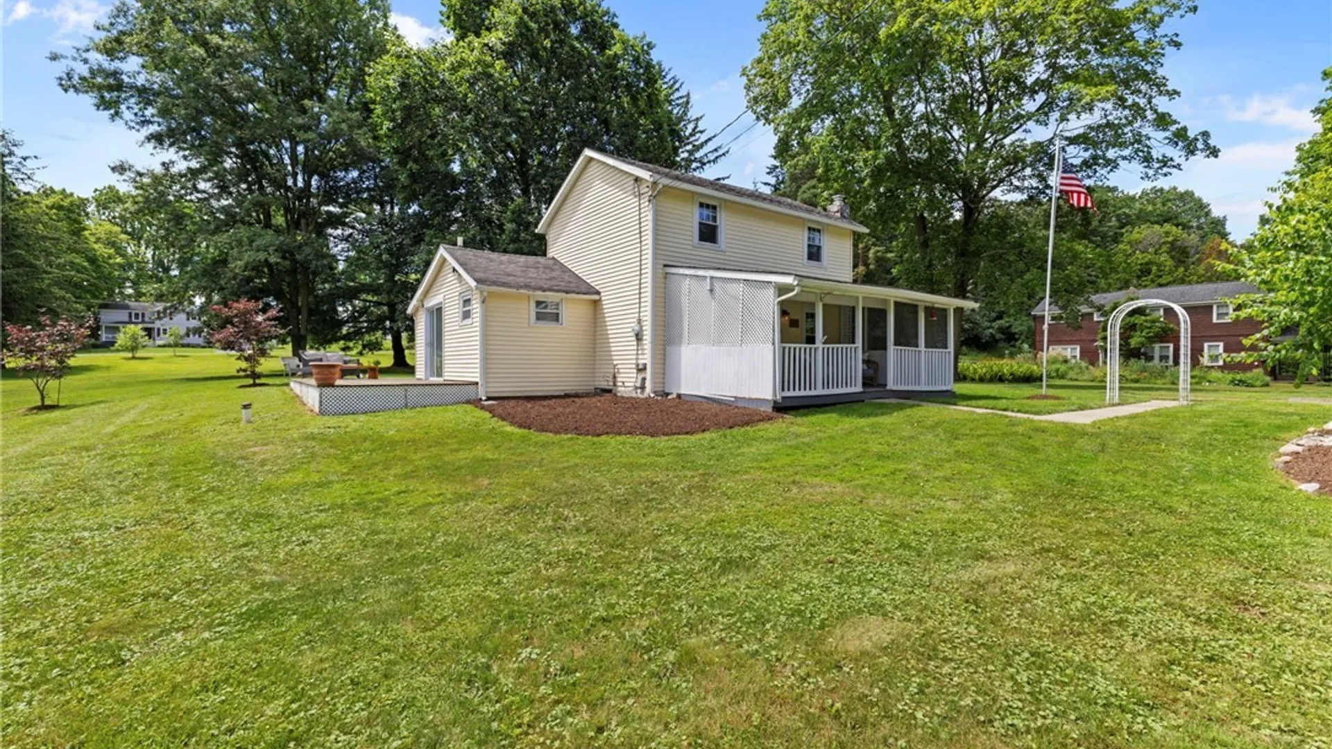 Property at 586 Stump Road, Skaneateles, NY 13153 4