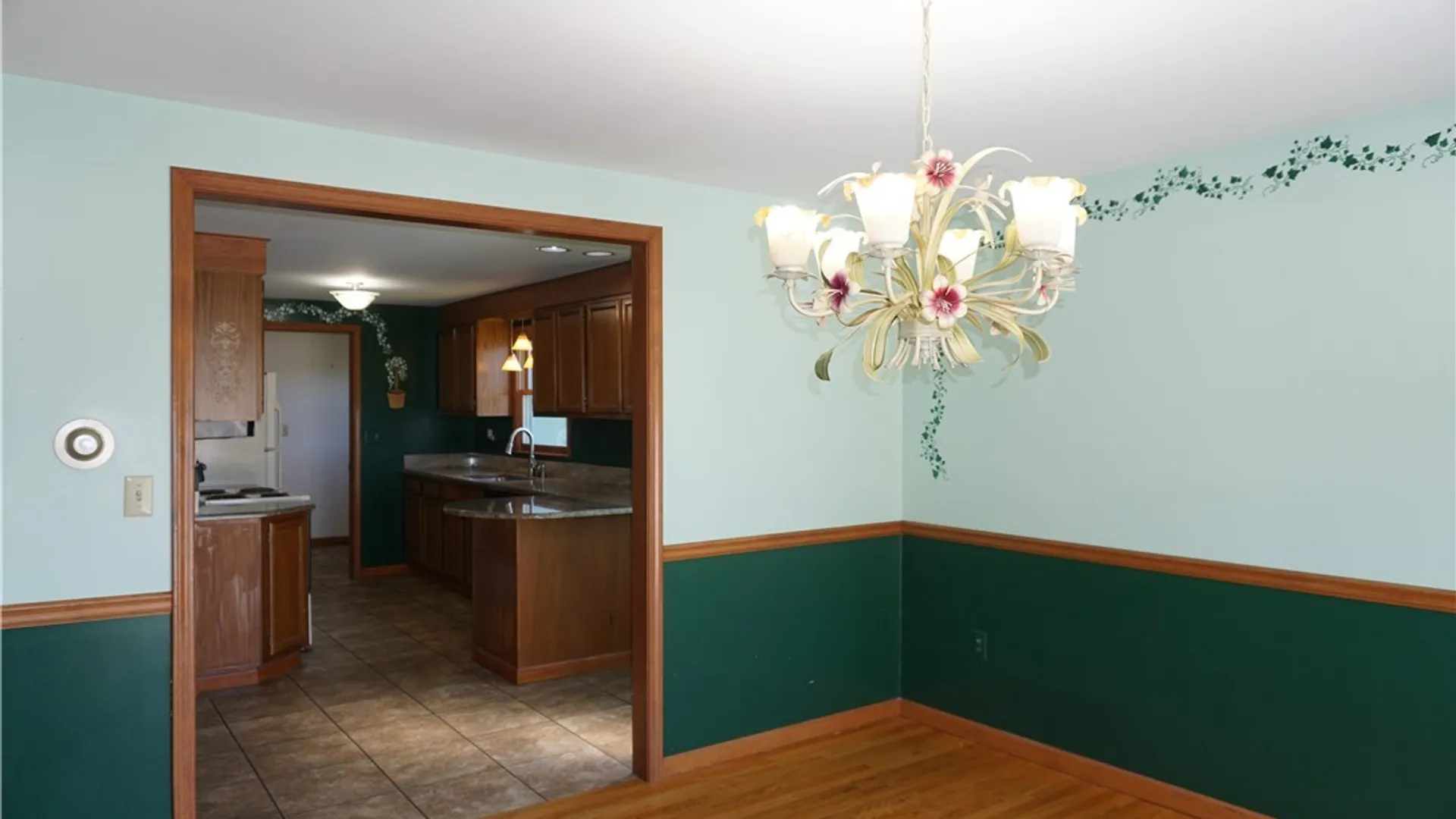 Property at 6113 Rossland Cir, Cicero, NY 13039 17
