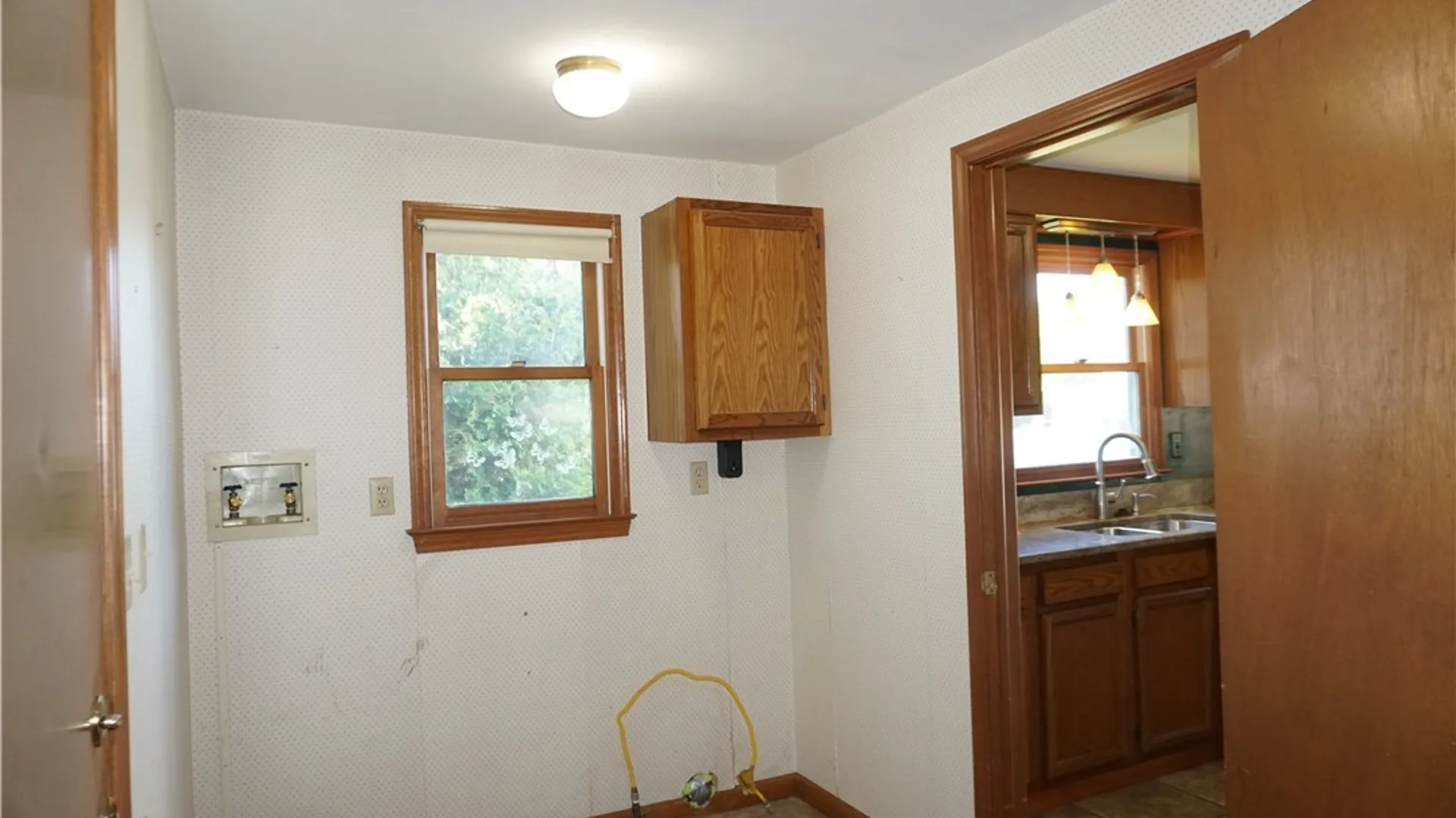 Property at 6113 Rossland Cir, Cicero, NY 13039 26