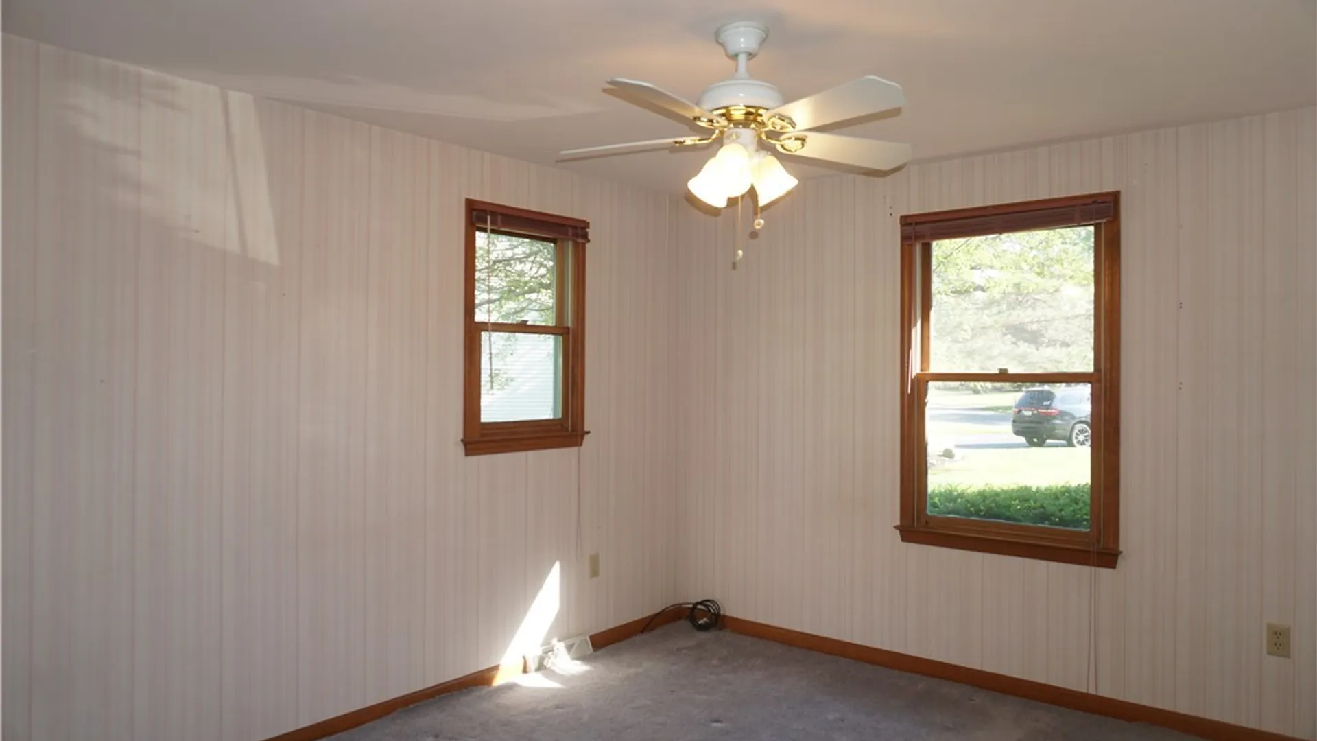 Property at 6113 Rossland Cir, Cicero, NY 13039 34