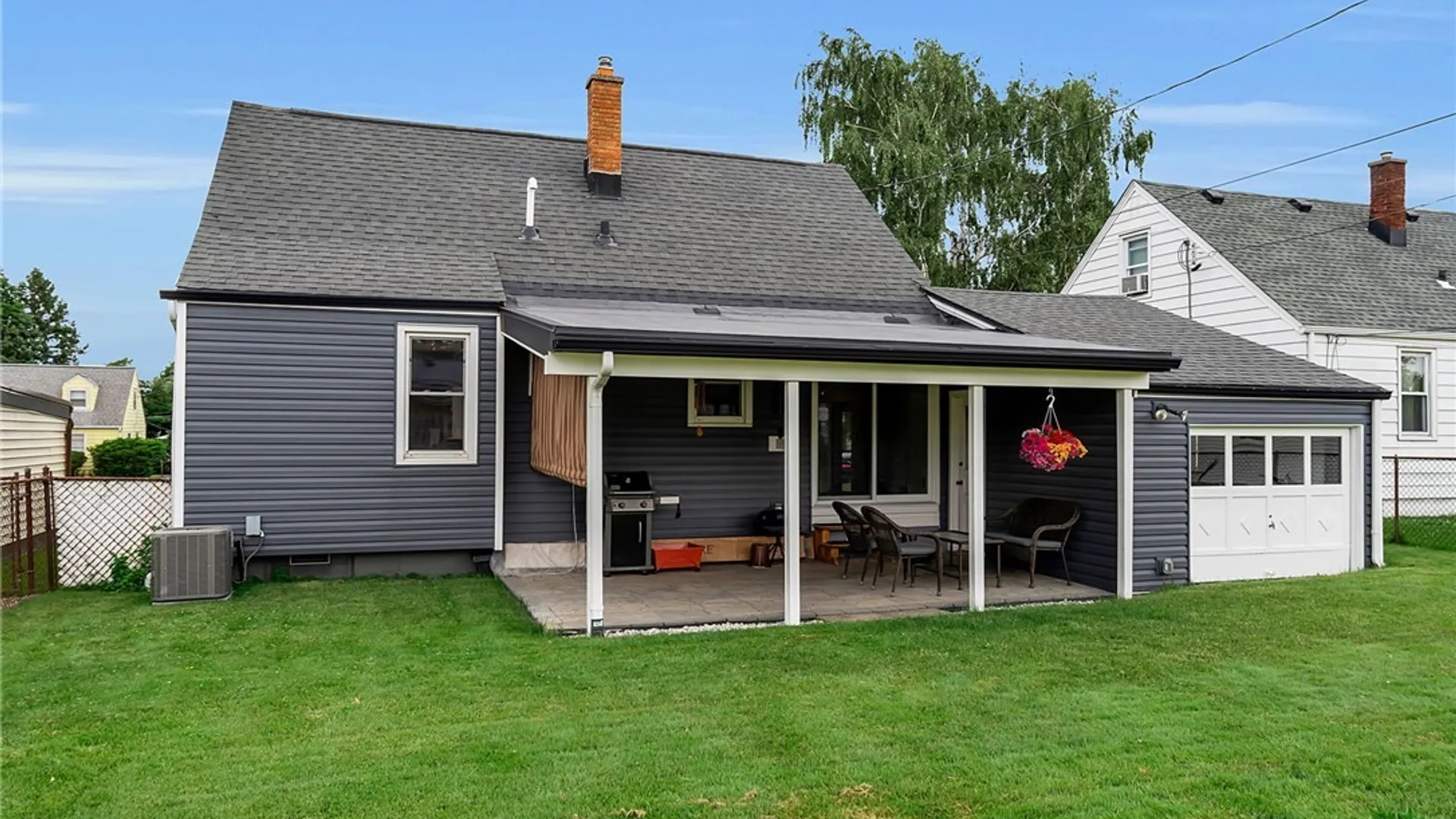 Property at 1305 Cleveland Drive, Cheektowaga, NY 14225 4