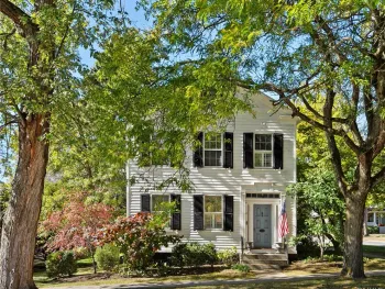 Property at 31 State Street, Skaneateles, NY 13152