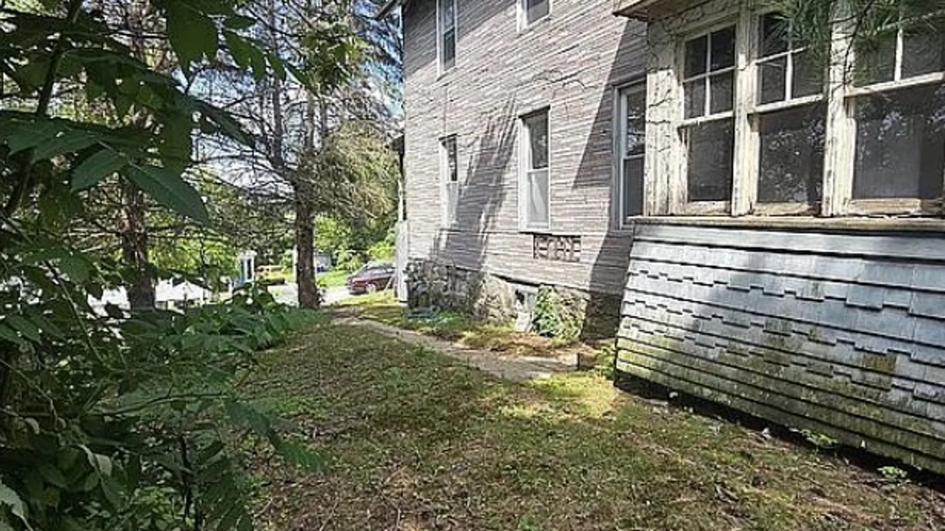 Property at 3 RACE COURSE Street, Amsterdam, NY 12010 35