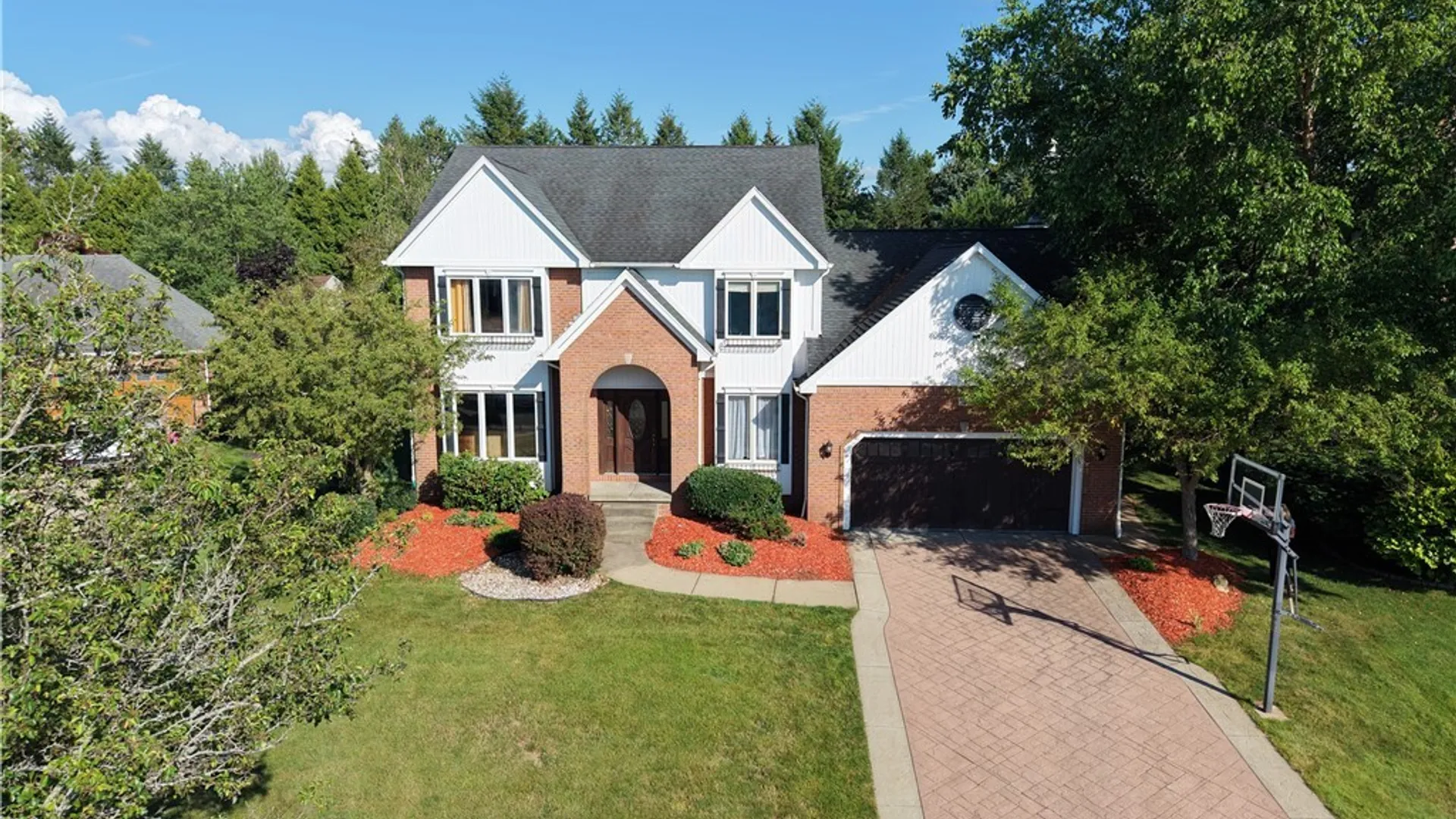 Property at 5545 Country Club Lane, Hamburg, NY 14075 44
