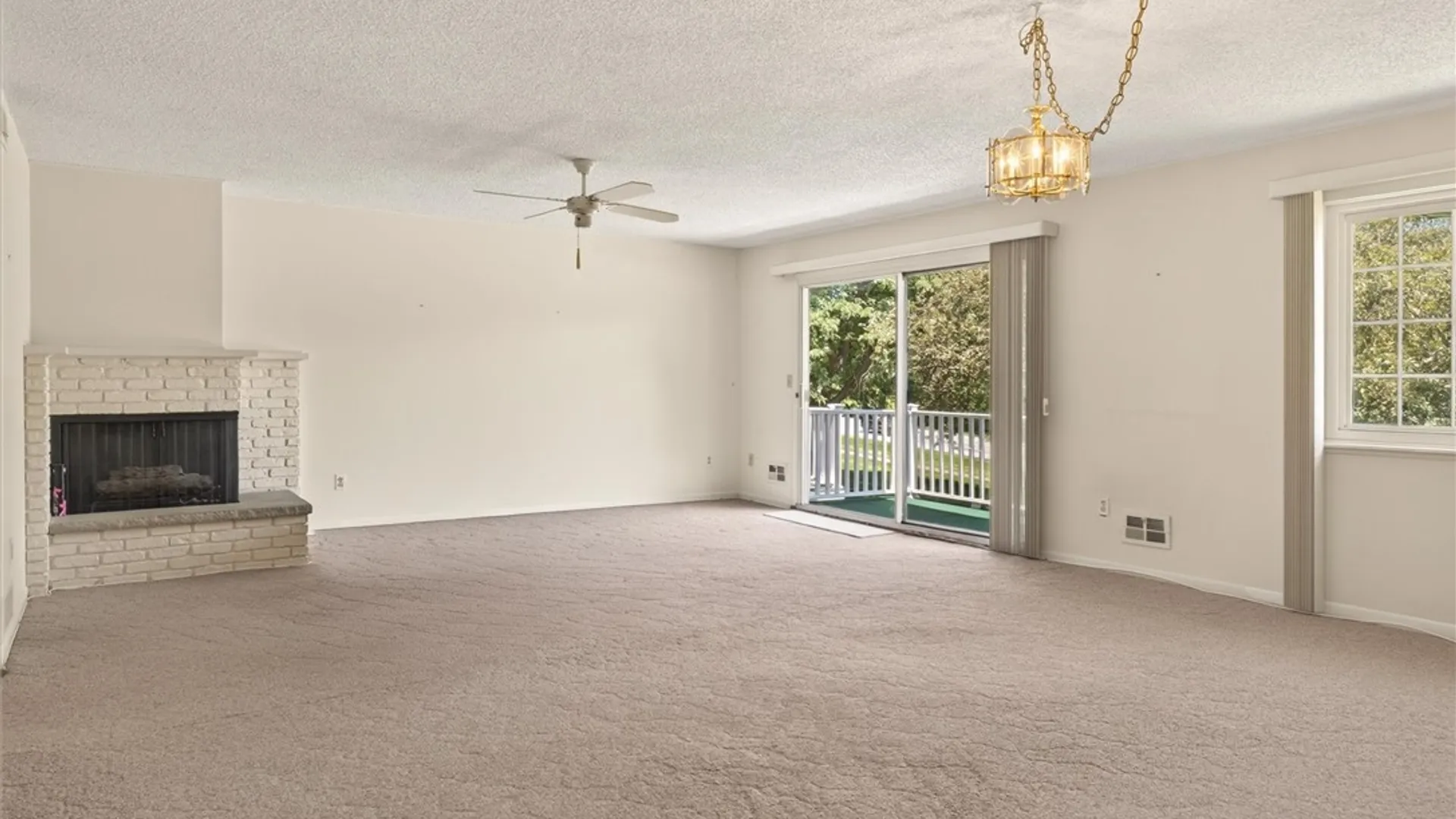 Property at 1018-B Greenleaf Road, Greece, NY 14612 11