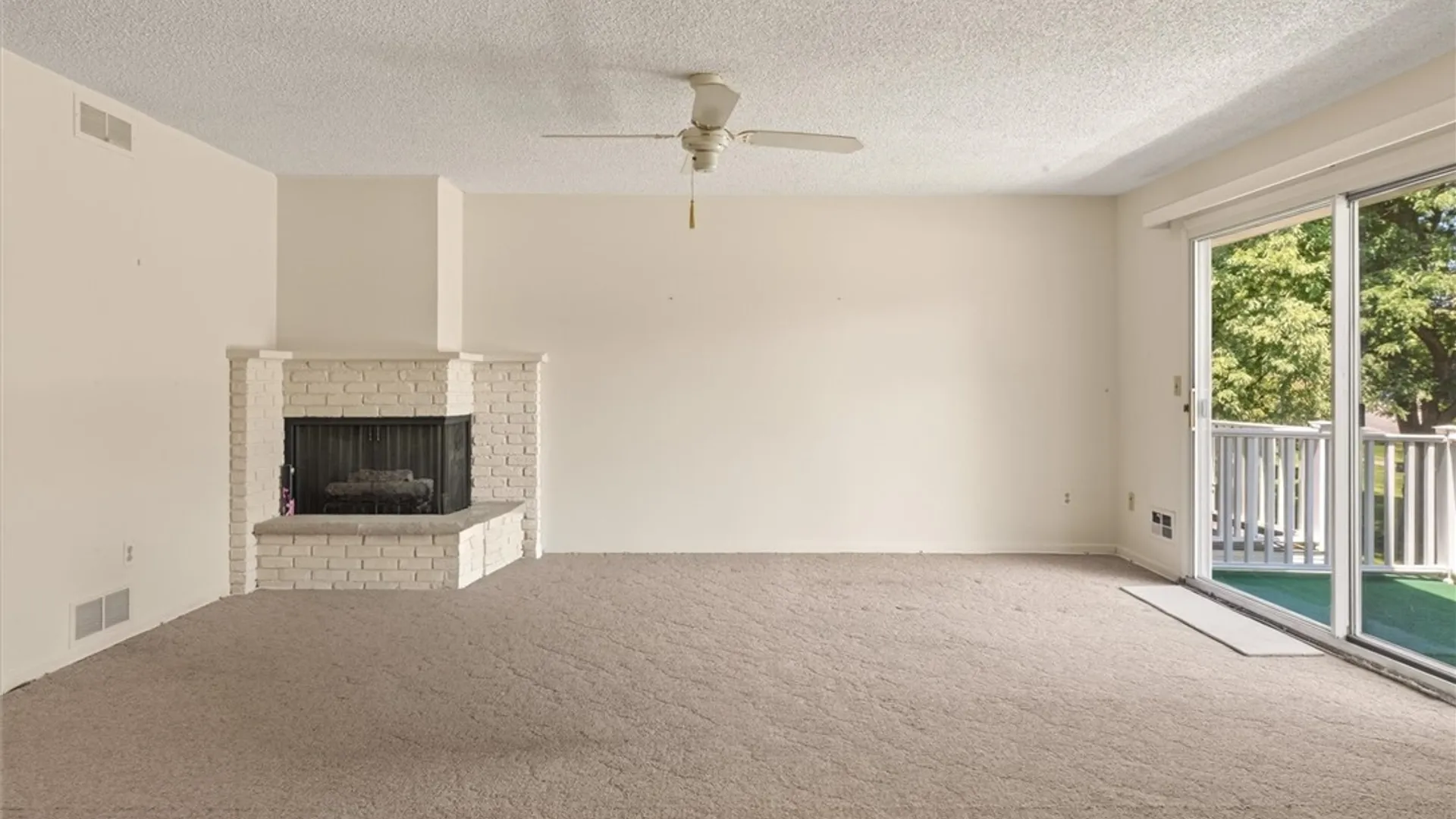 Property at 1018-B Greenleaf Road, Greece, NY 14612 14