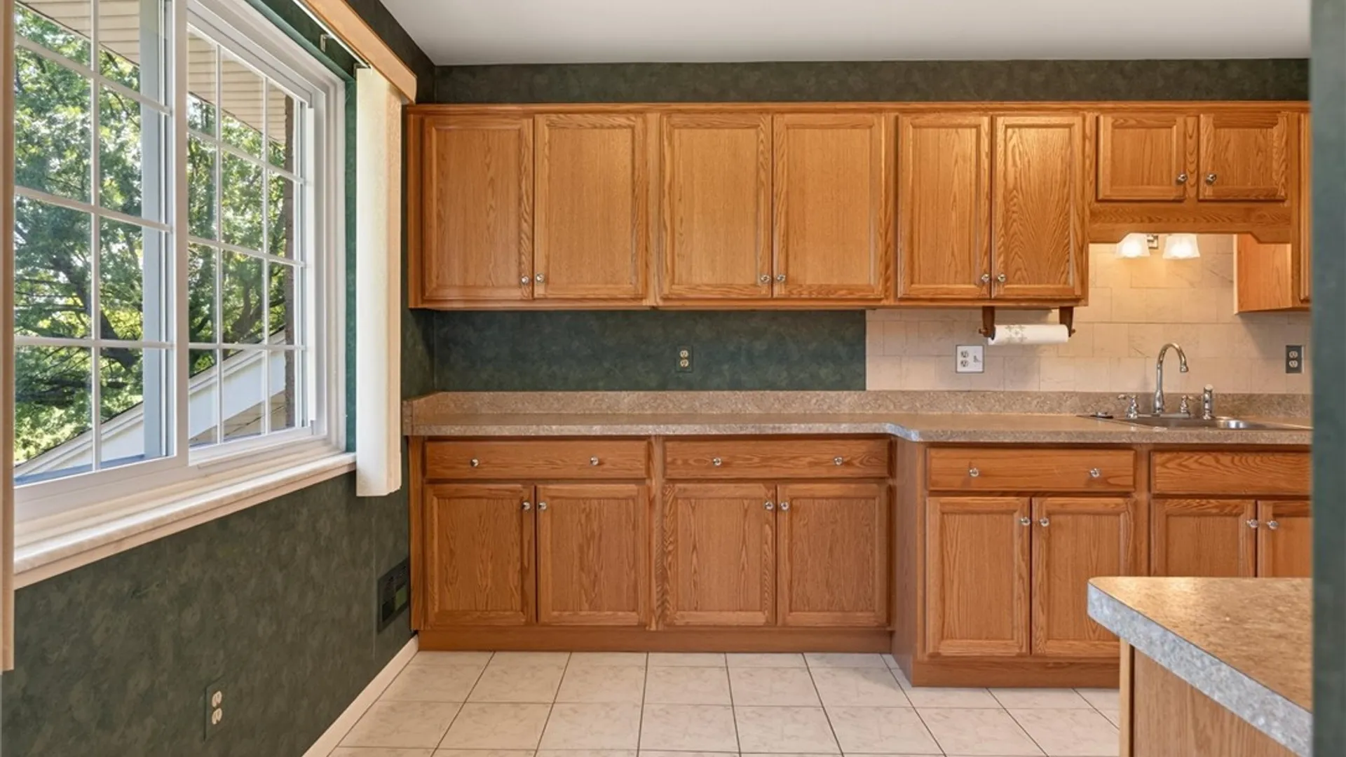 Property at 1018-B Greenleaf Road, Greece, NY 14612 22