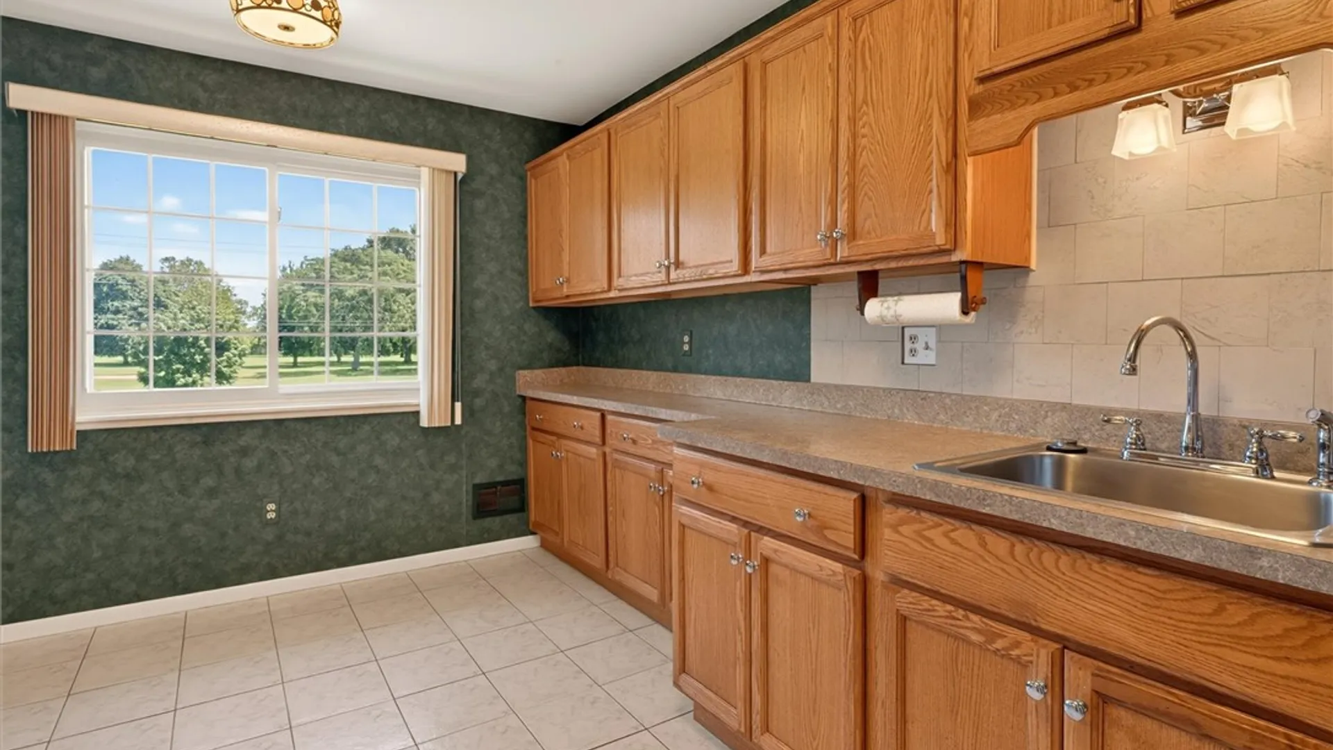 Property at 1018-B Greenleaf Road, Greece, NY 14612 27
