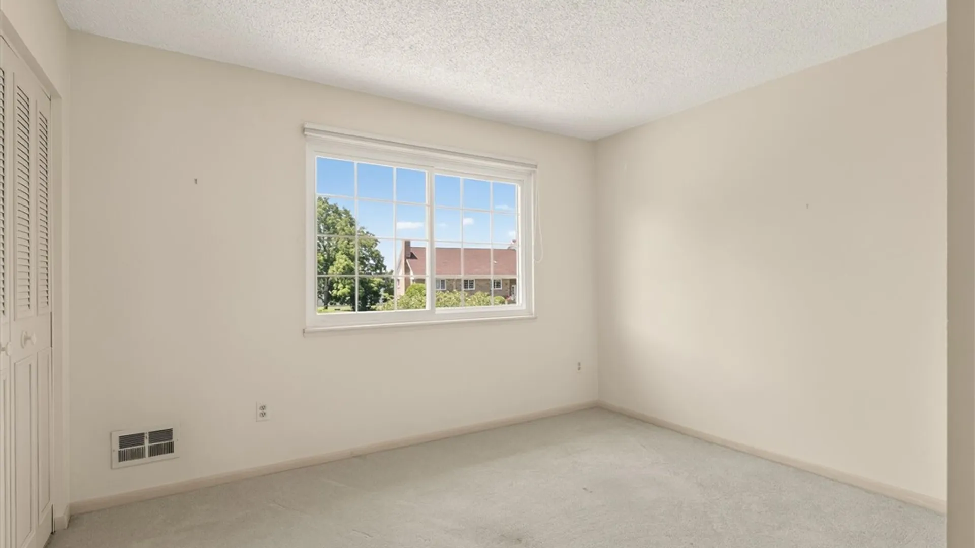 Property at 1018-B Greenleaf Road, Greece, NY 14612 29