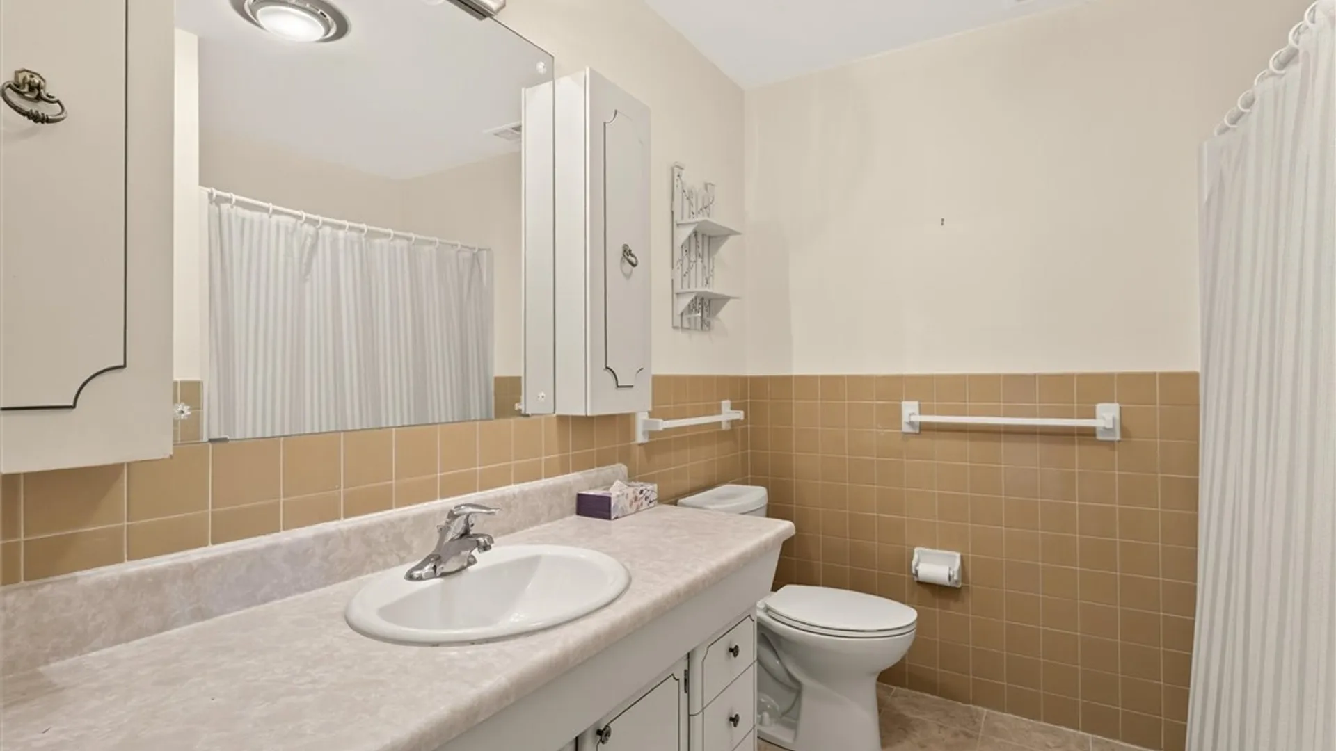 Property at 1018-B Greenleaf Road, Greece, NY 14612 33