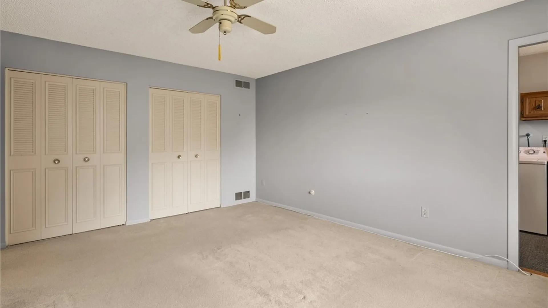 Property at 1018-B Greenleaf Road, Greece, NY 14612 38
