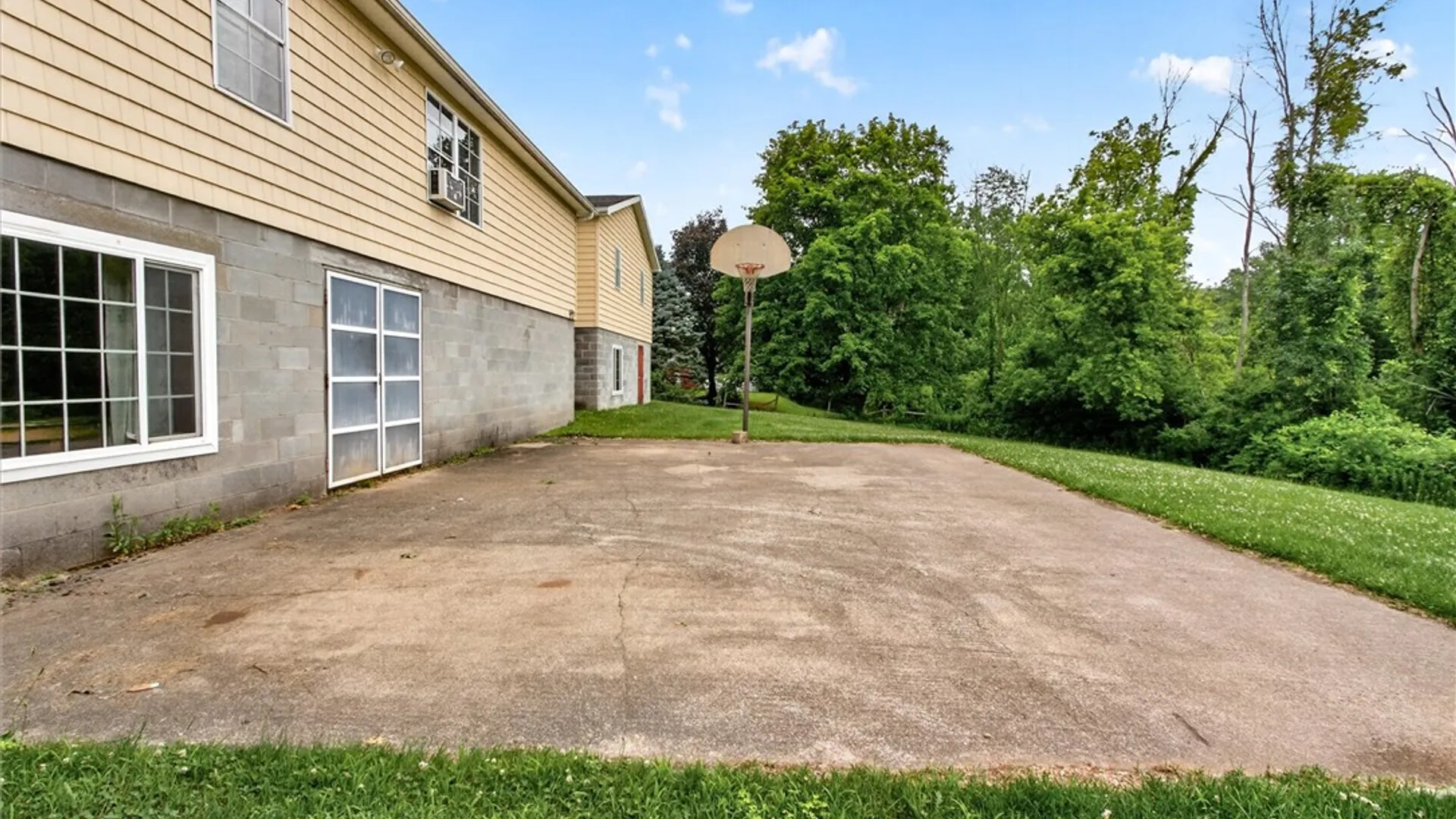 Property at 2060 Vanauken Rd, Arcadia, NY 14513 12