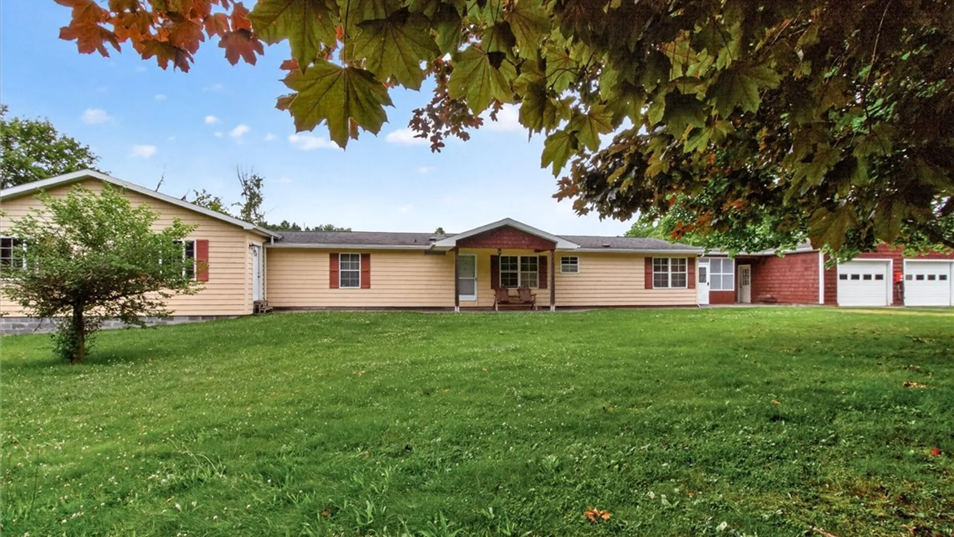 Property at 2060 Vanauken Rd, Arcadia, NY 14513 3