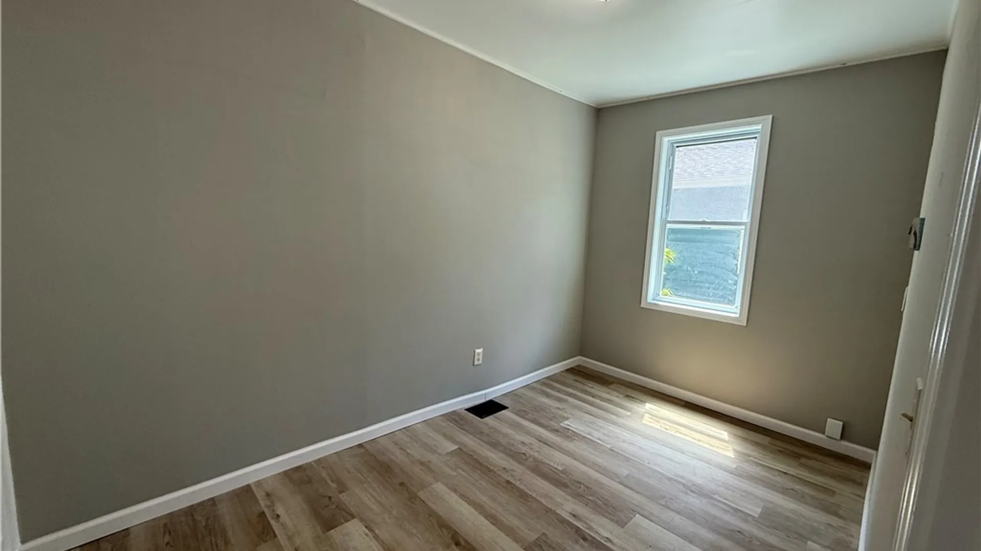 Property at 4 Lake Unit #1 Avenue, Auburn, NY 13021 7