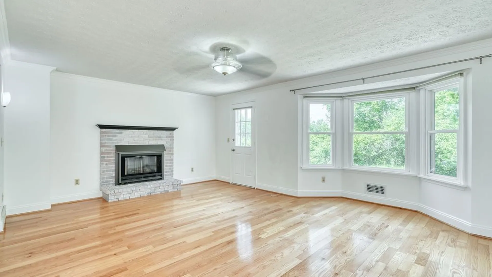 Property at 166 Wycliff Dr Drive, Webster, NY 14580 11