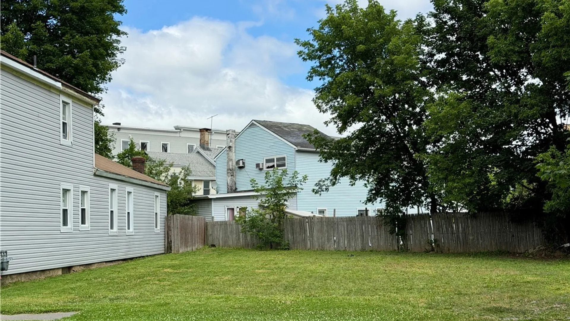 Property at 733 Mary Street, Utica, NY 13501 4