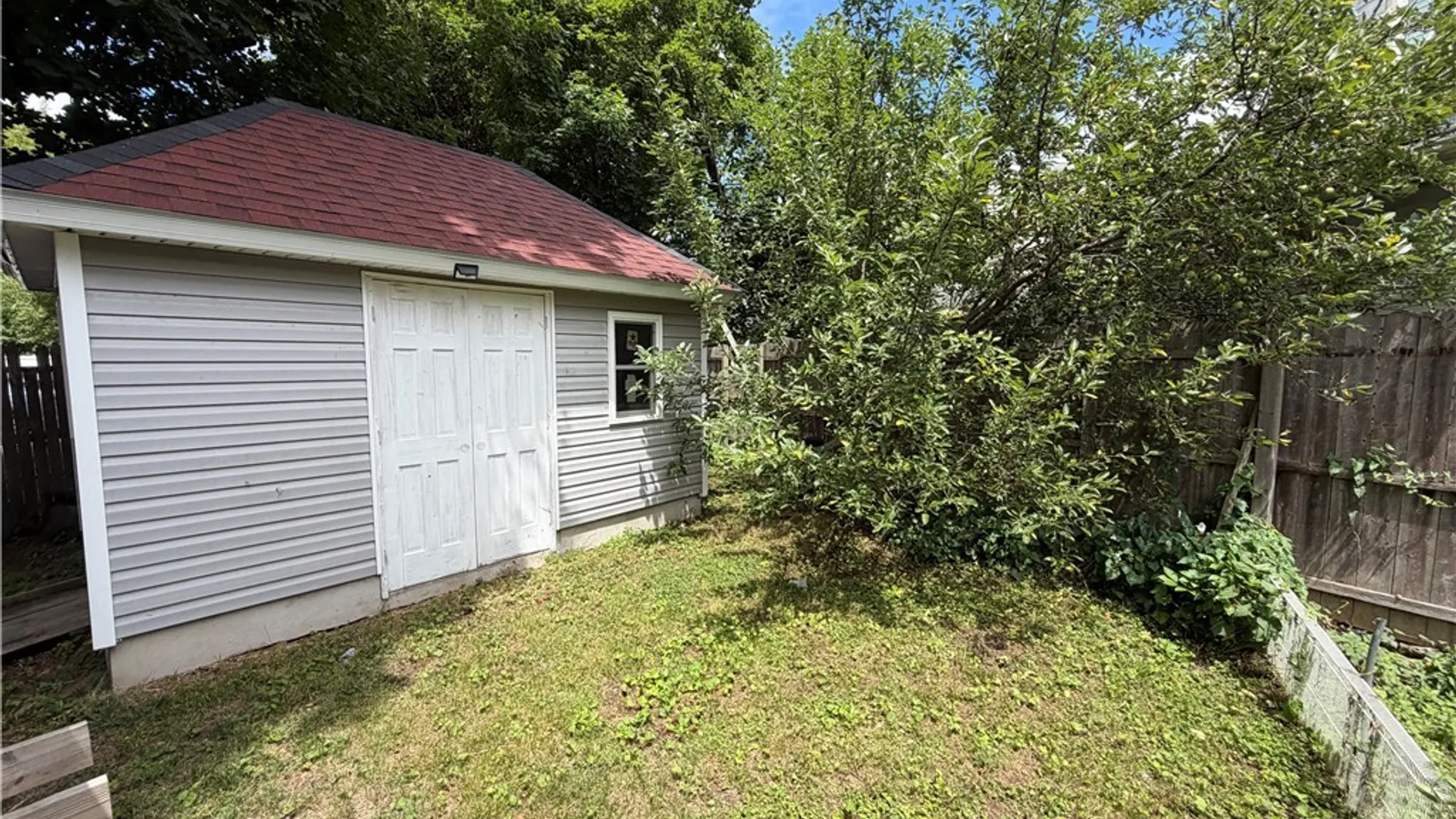 Property at 733 Mary Street, Utica, NY 13501 8