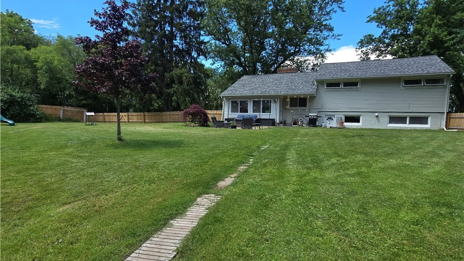 Property at 4429 Lake Avenue, Lockport Town, NY 14094 3