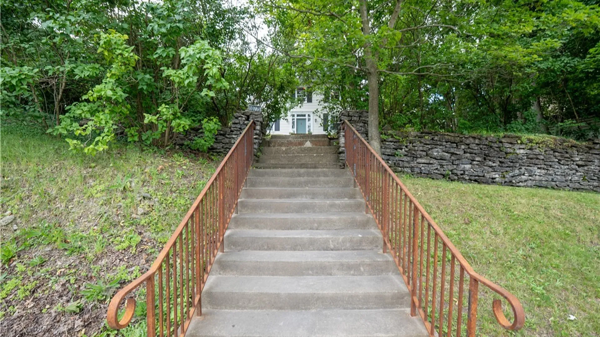 Property at 10775 Main Street, Clarence, NY 14031 3