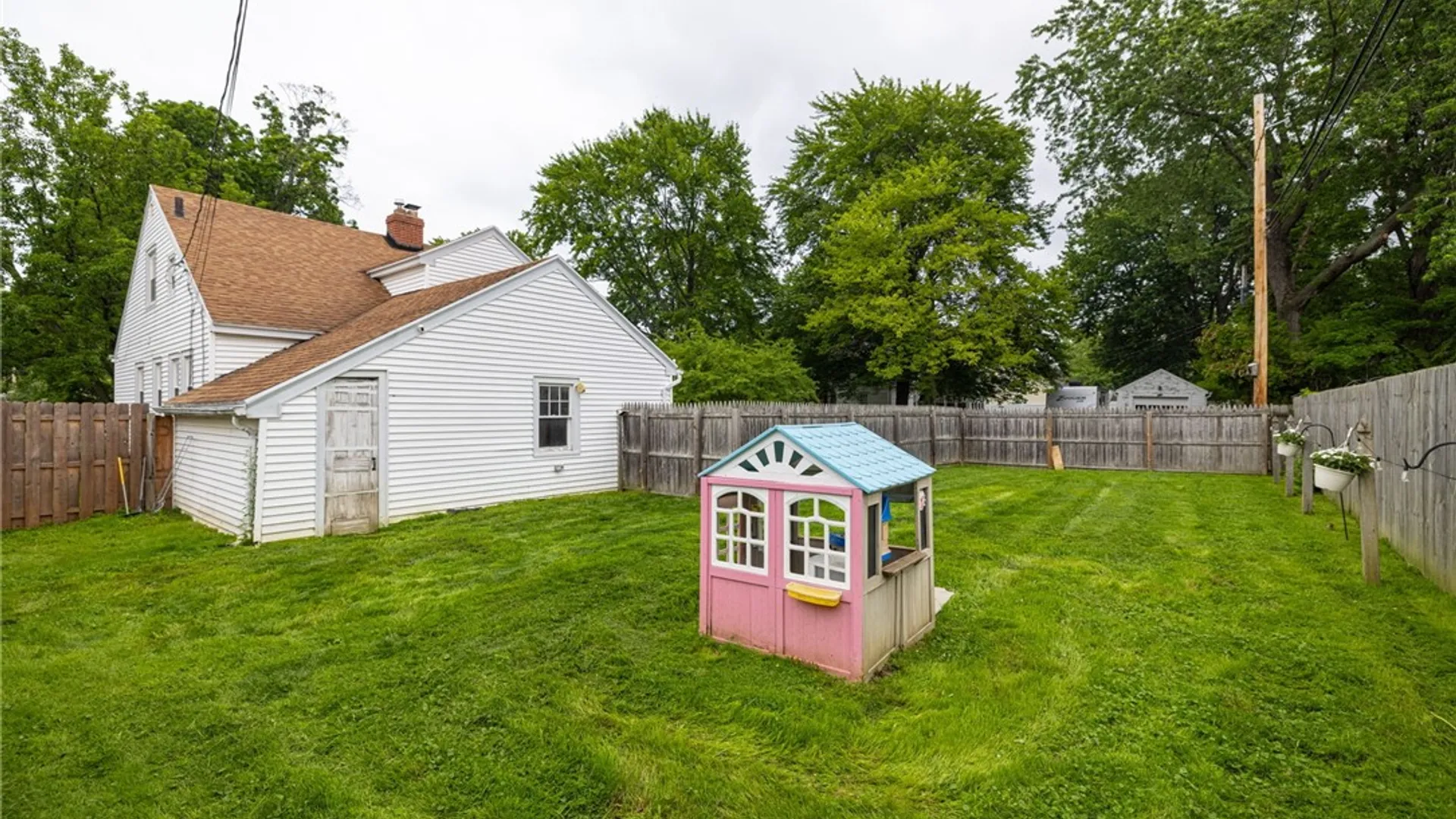 Property at 695 Eaton Road, Irondequoit, NY 14617 28