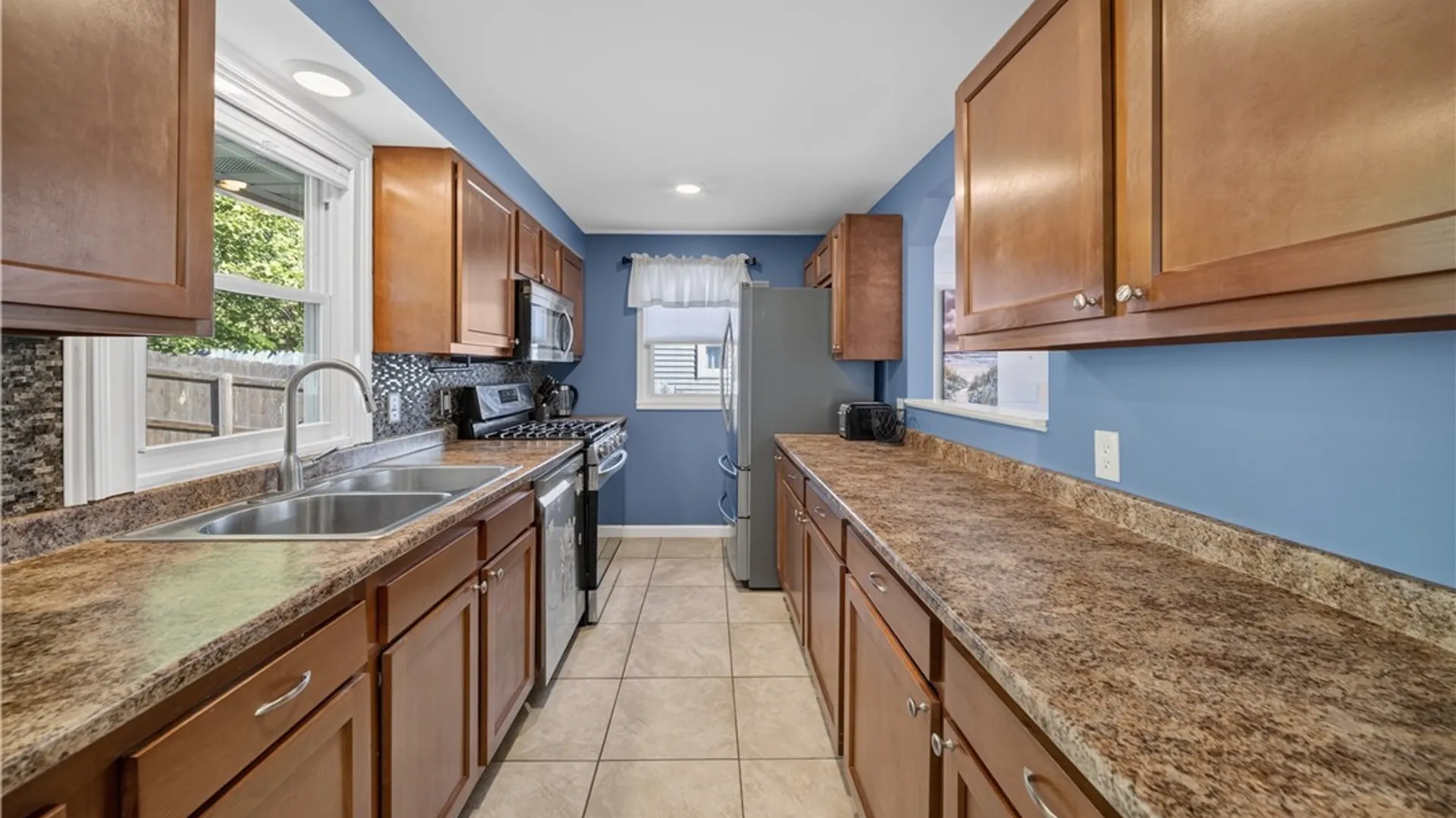 Property at 209 Patterson Avenue, Camillus, NY 13219 15