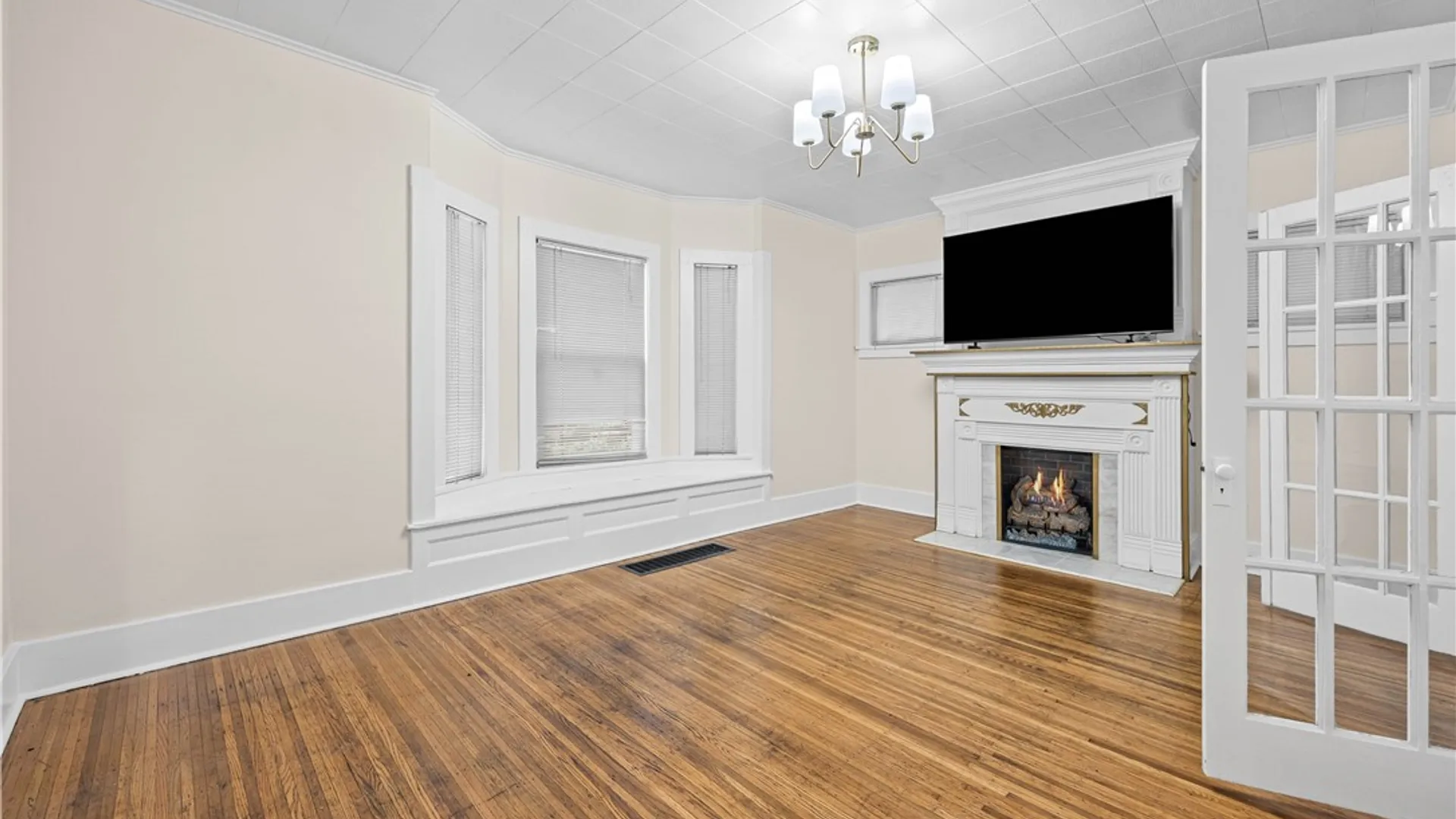 Property at 827 Garson Avenue, Rochester, NY 14609 4