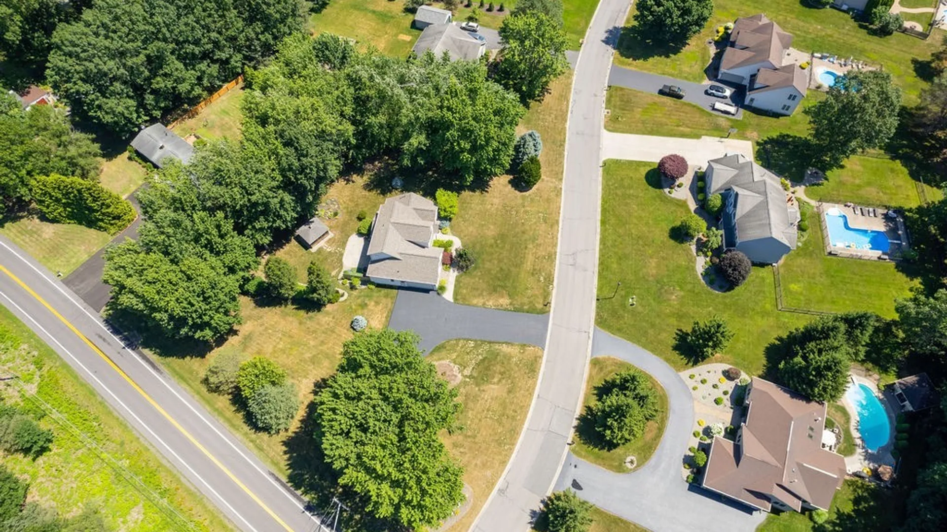 Property at 4551 Quarry Point Circle, Clay, NY 13041 40