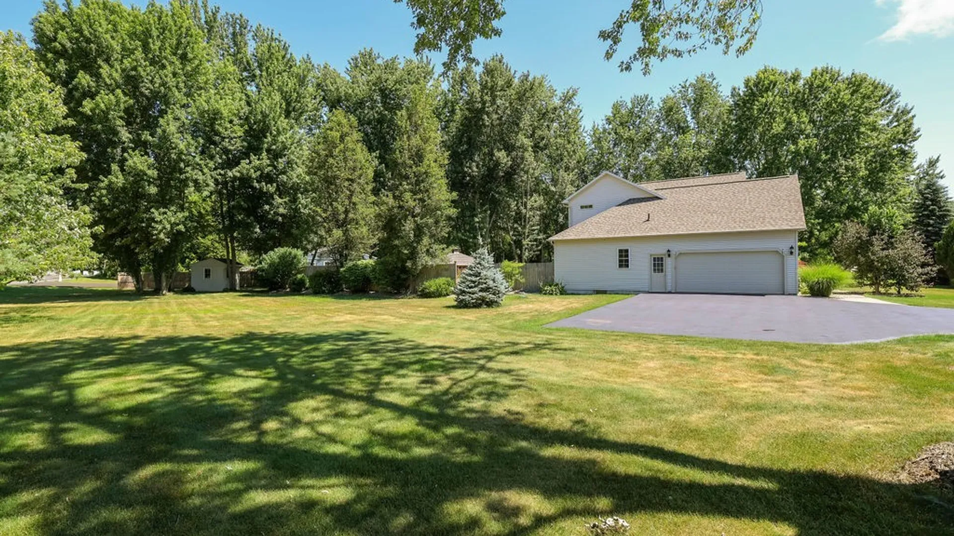 Property at 4551 Quarry Point Circle, Clay, NY 13041 41